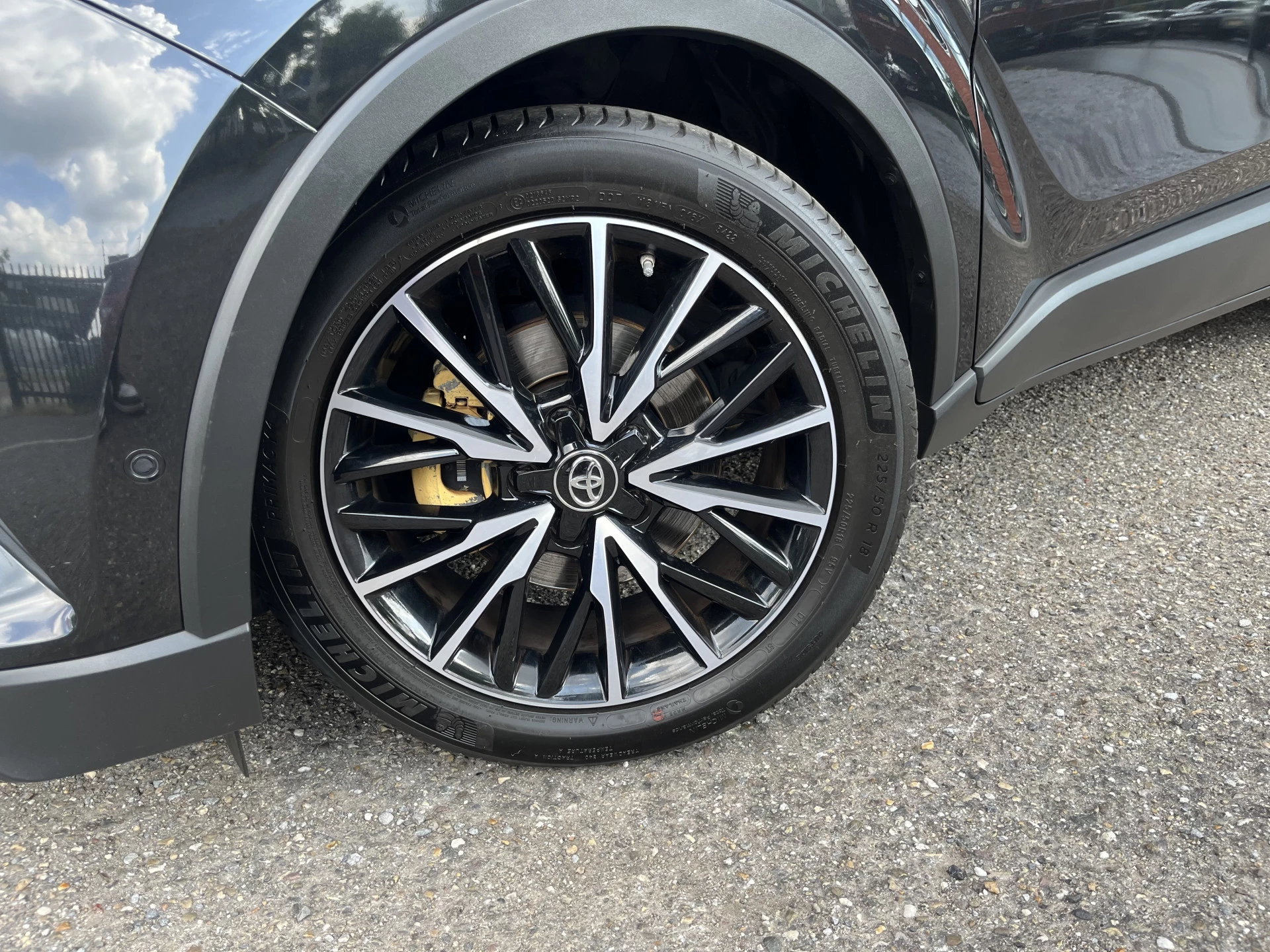 Hoofdafbeelding Toyota C-HR