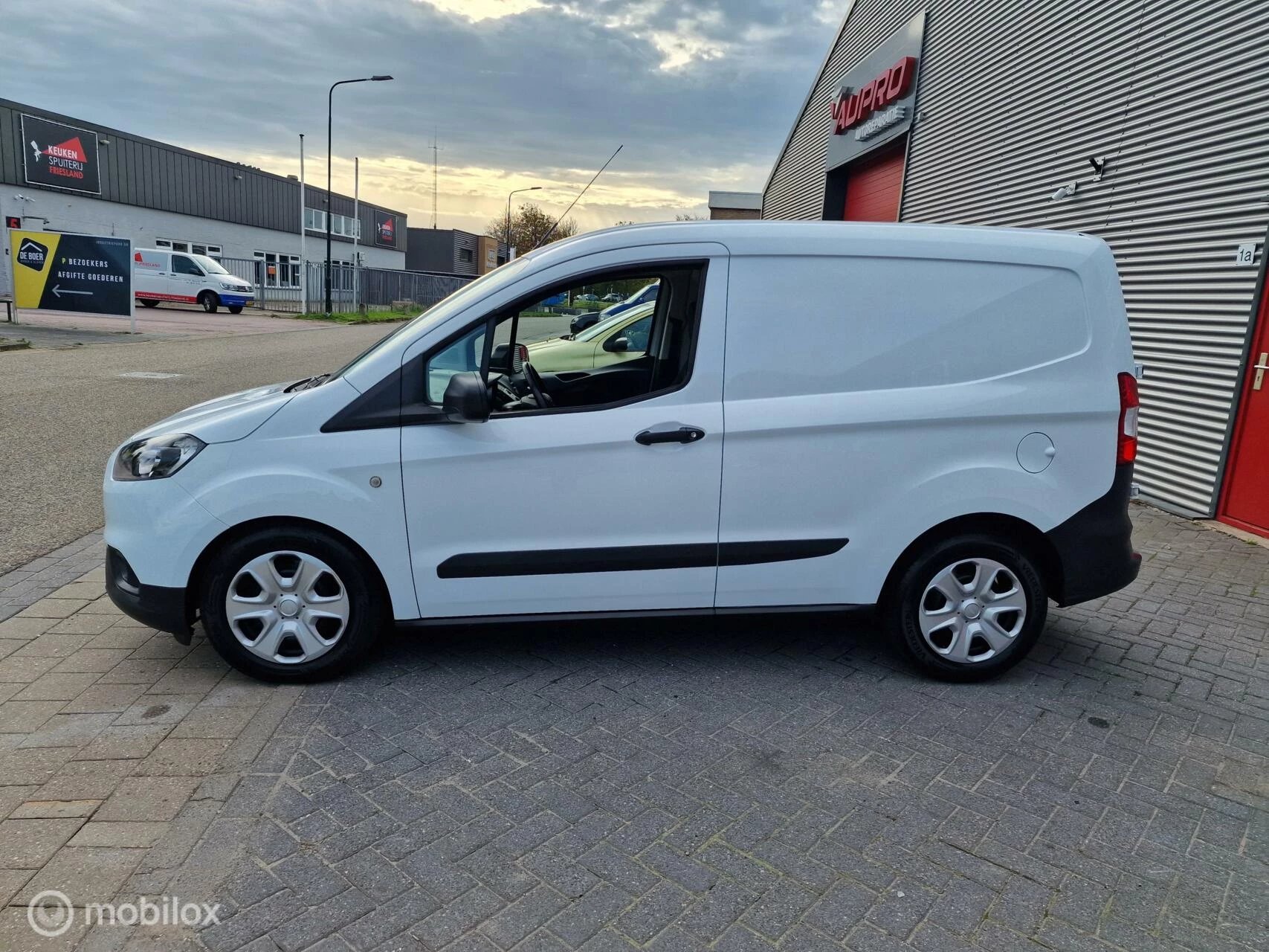 Hoofdafbeelding Ford Transit Courier