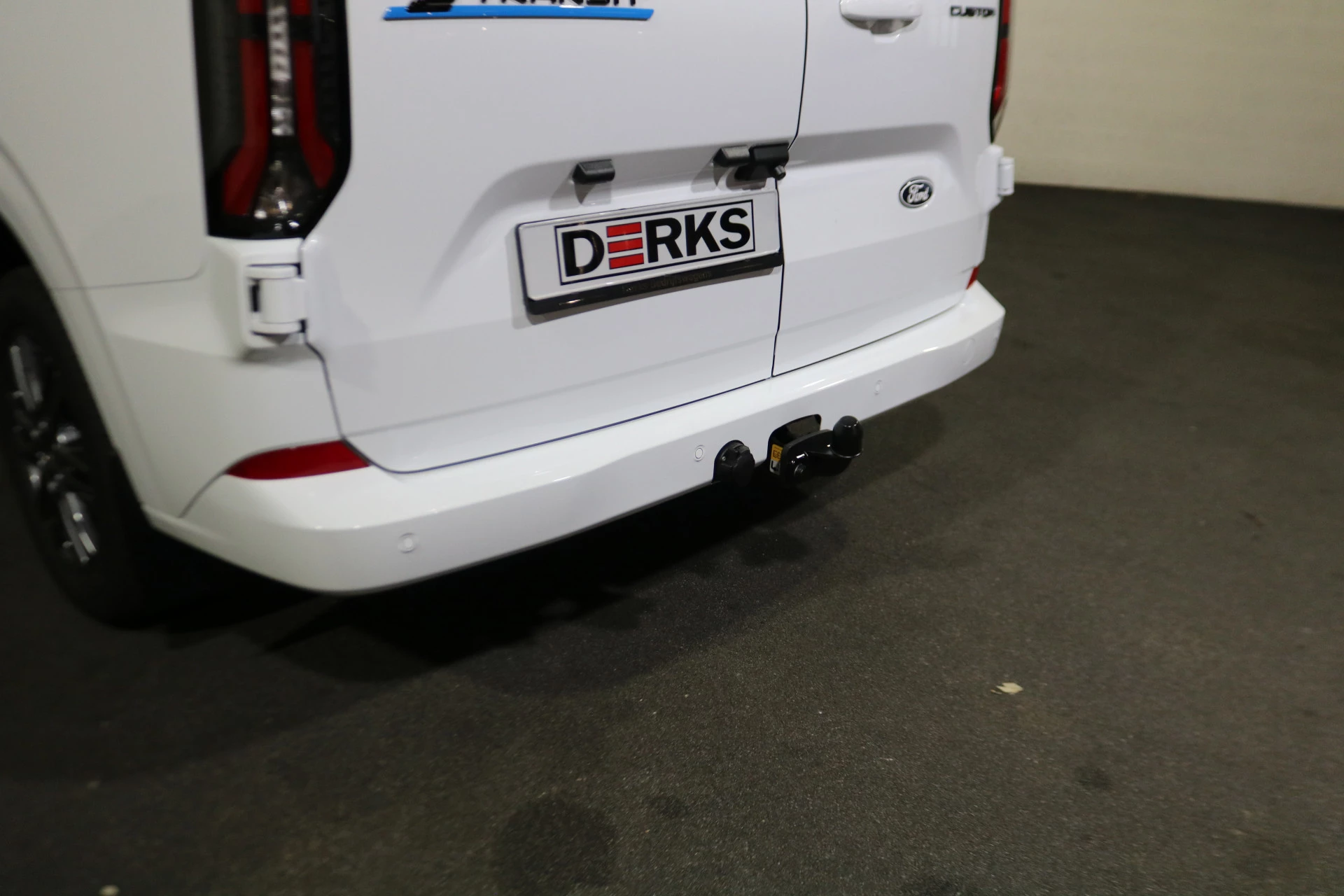 Hoofdafbeelding Ford E-Transit Custom