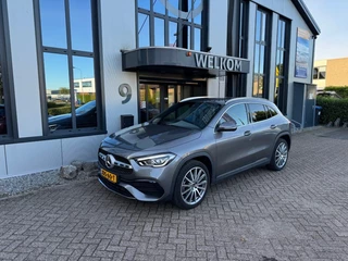 Hoofdafbeelding Mercedes-Benz GLA Mercedes-Benz GLA e AMG-pakket, 160PK parkeerassist, camera's, keyless, lane-assist, NIEUWSTAAT!