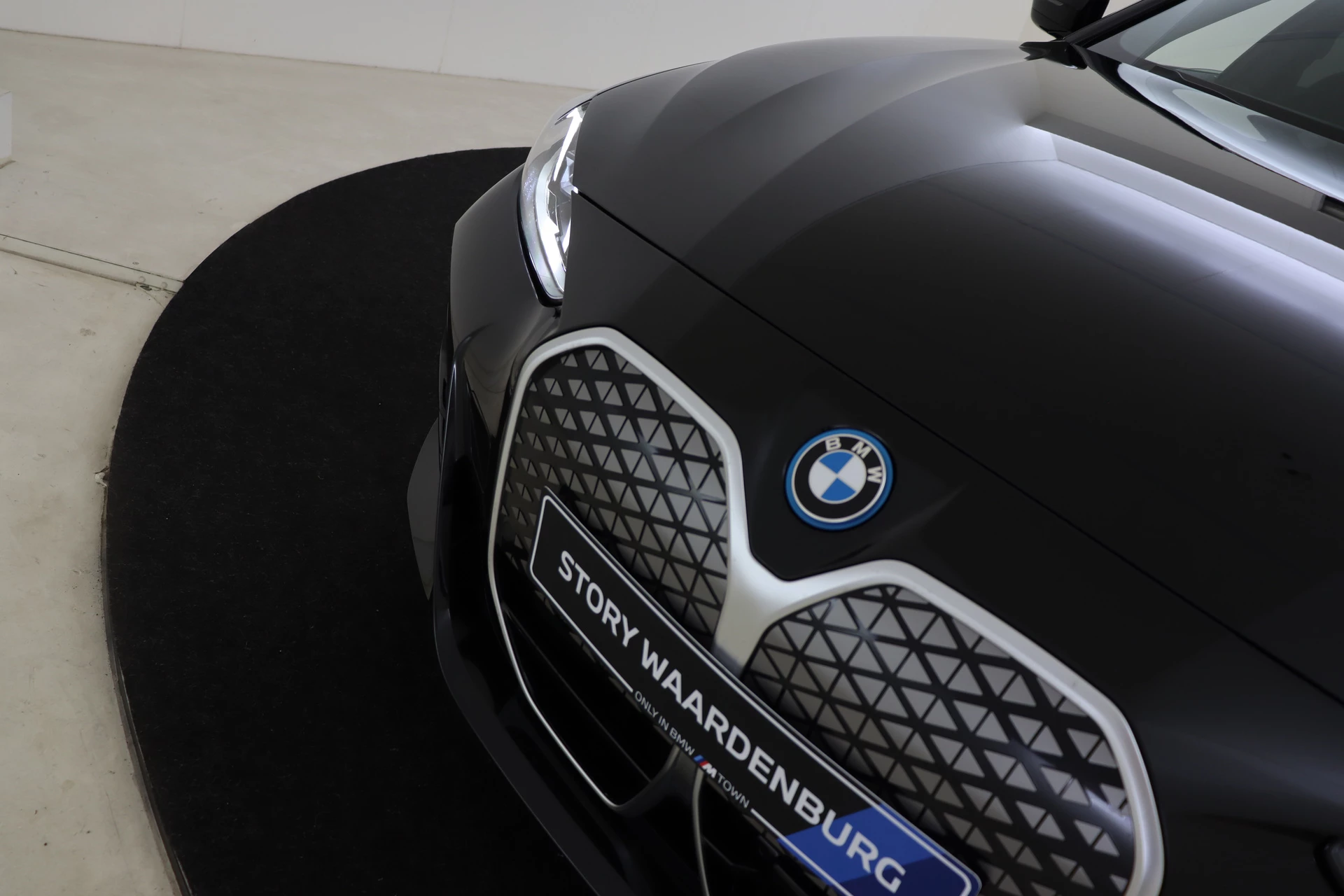 Hoofdafbeelding BMW i4