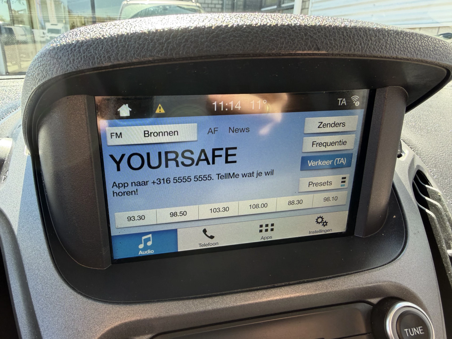 Hoofdafbeelding Ford Transit Courier