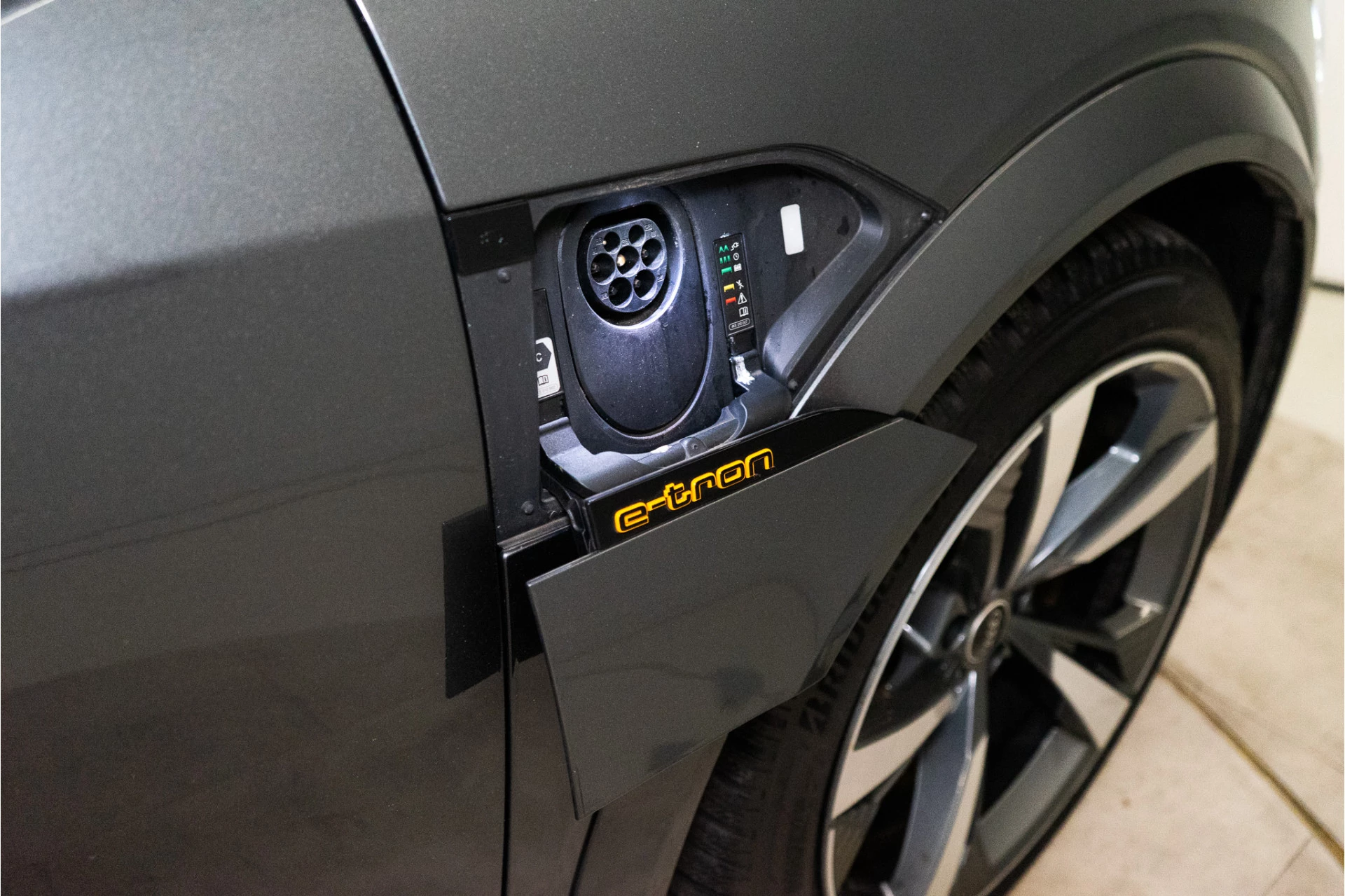 Hoofdafbeelding Audi e-tron