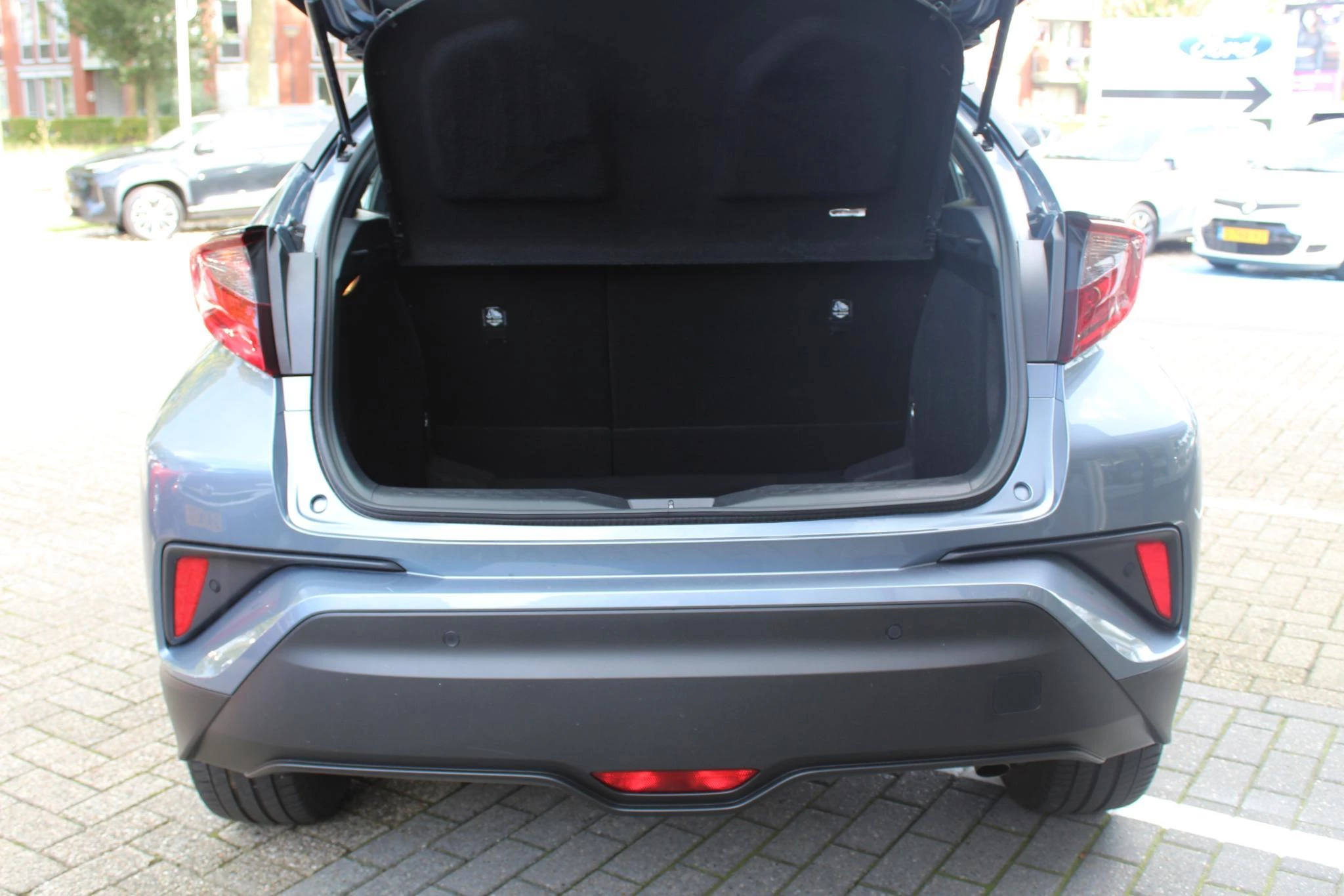 Hoofdafbeelding Toyota C-HR