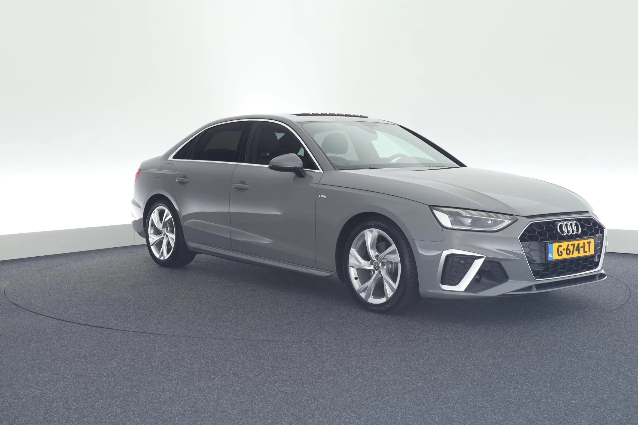 Hoofdafbeelding Audi A4