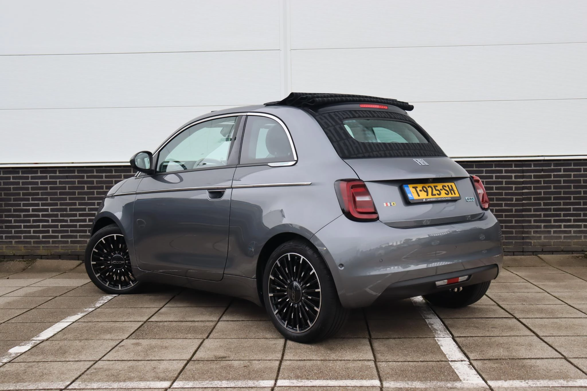Hoofdafbeelding Fiat 500C