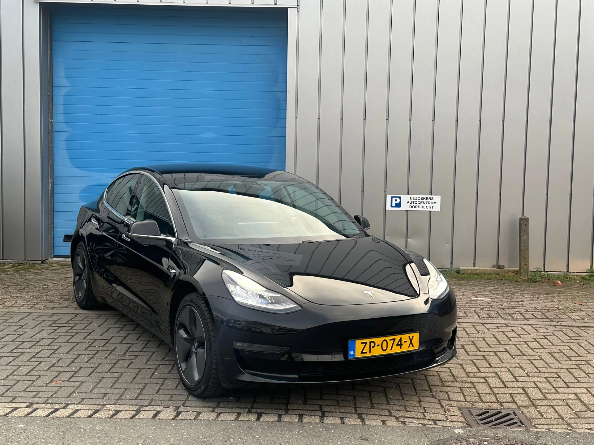 Hoofdafbeelding Tesla Model 3