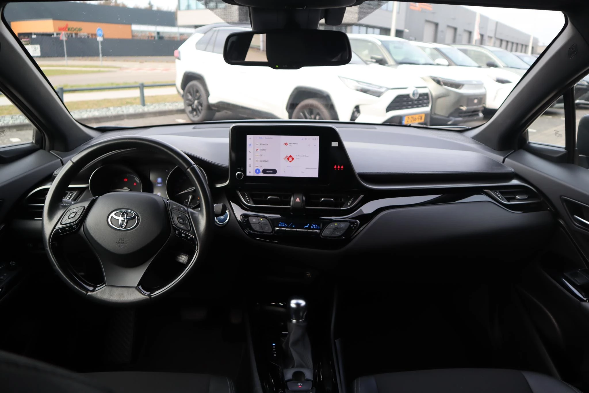 Hoofdafbeelding Toyota C-HR