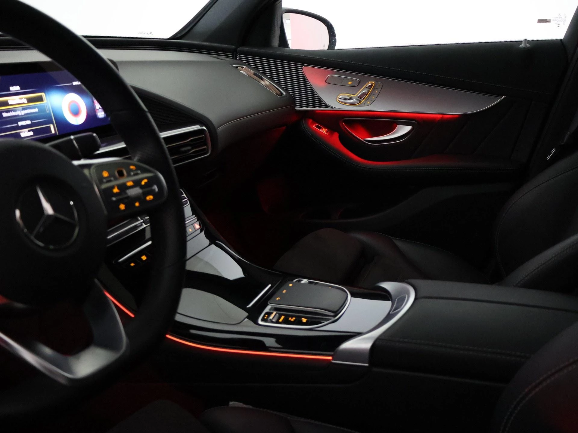 Hoofdafbeelding Mercedes-Benz EQC