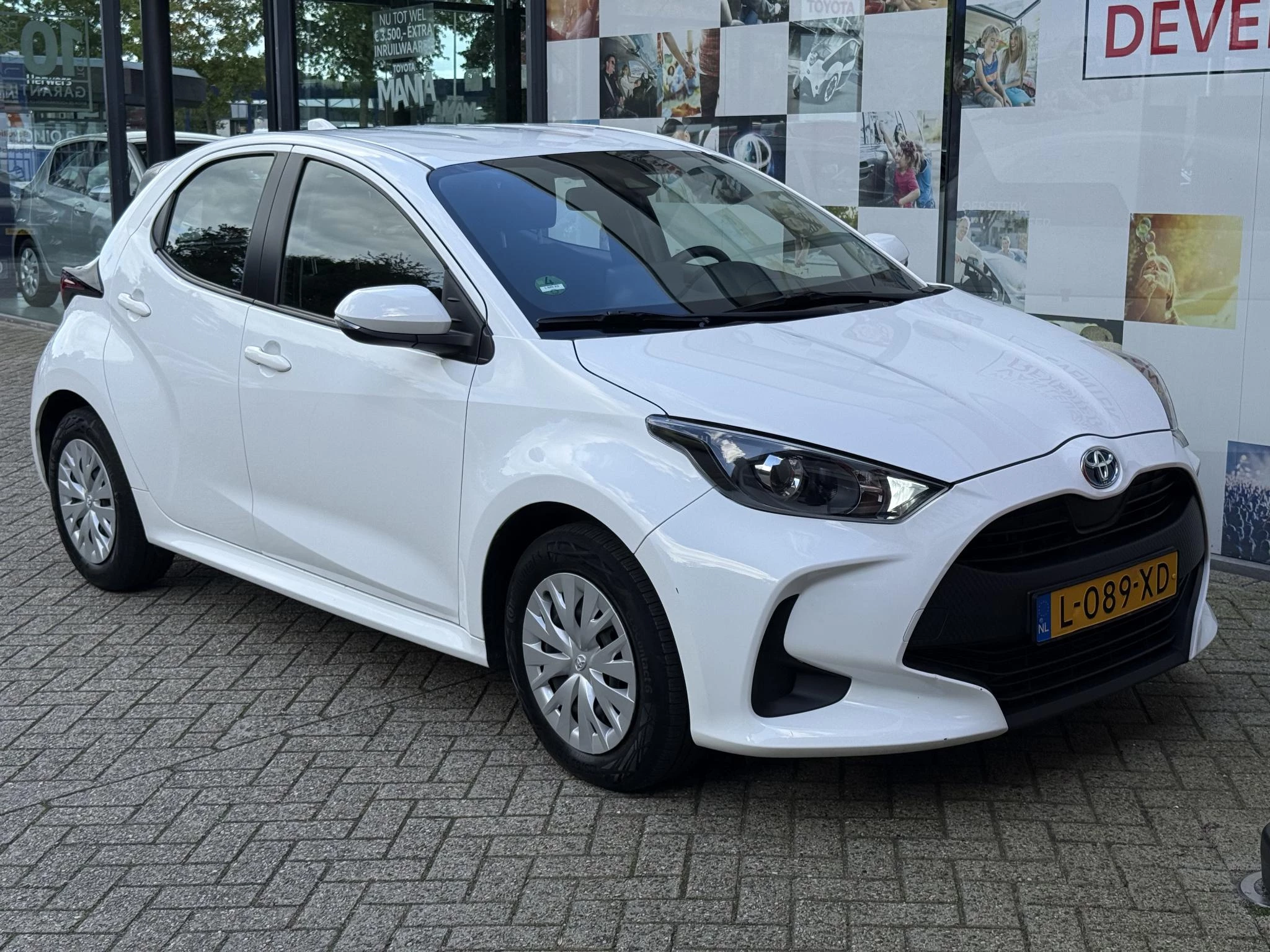 Hoofdafbeelding Toyota Yaris