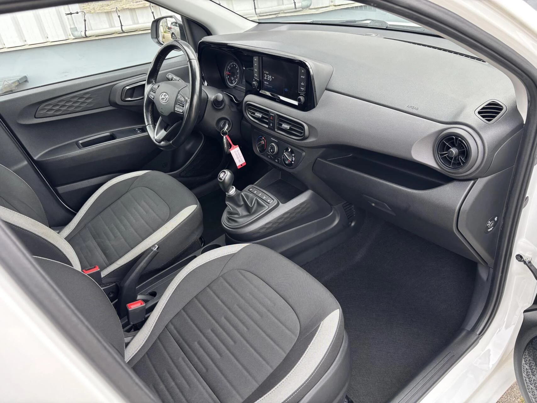 Hoofdafbeelding Hyundai i10