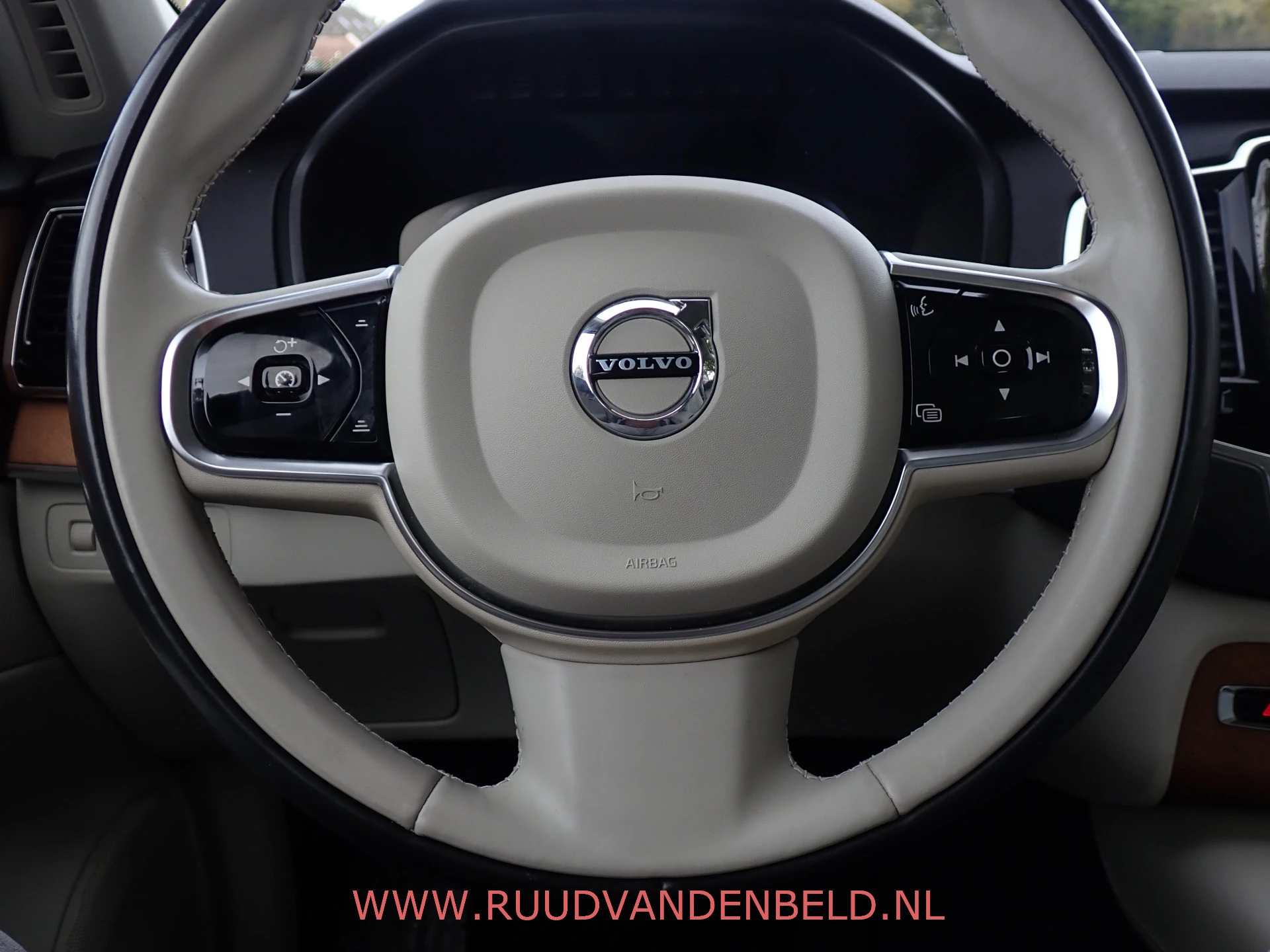 Hoofdafbeelding Volvo XC90