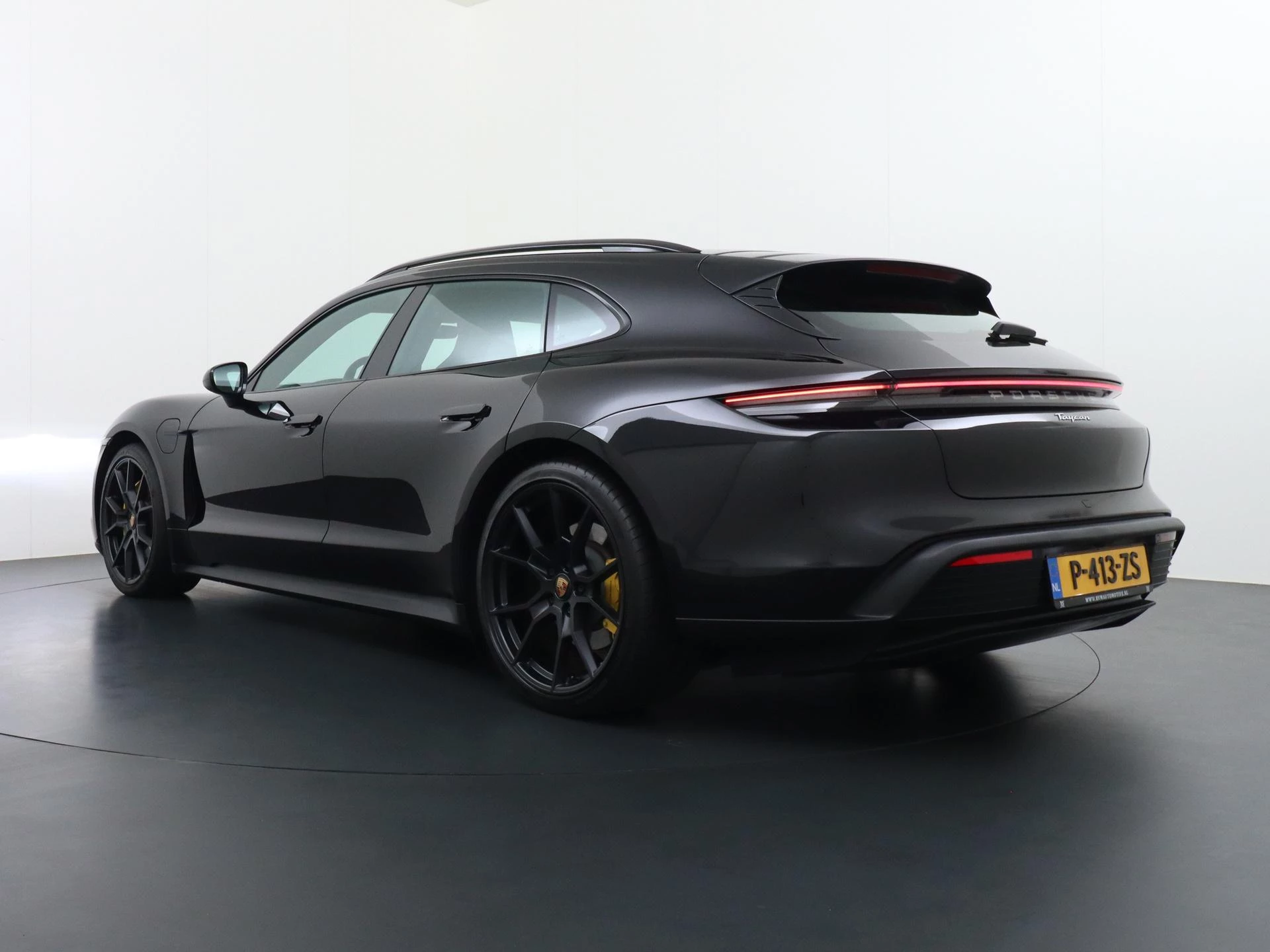 Hoofdafbeelding Porsche Taycan
