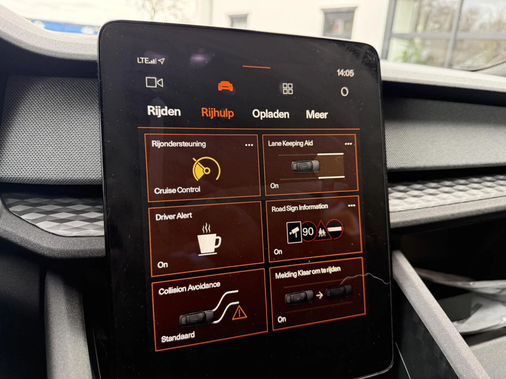 Hoofdafbeelding Polestar 2