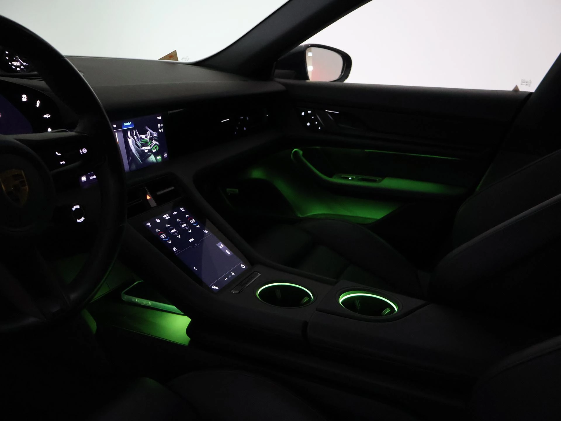 Hoofdafbeelding Porsche Taycan