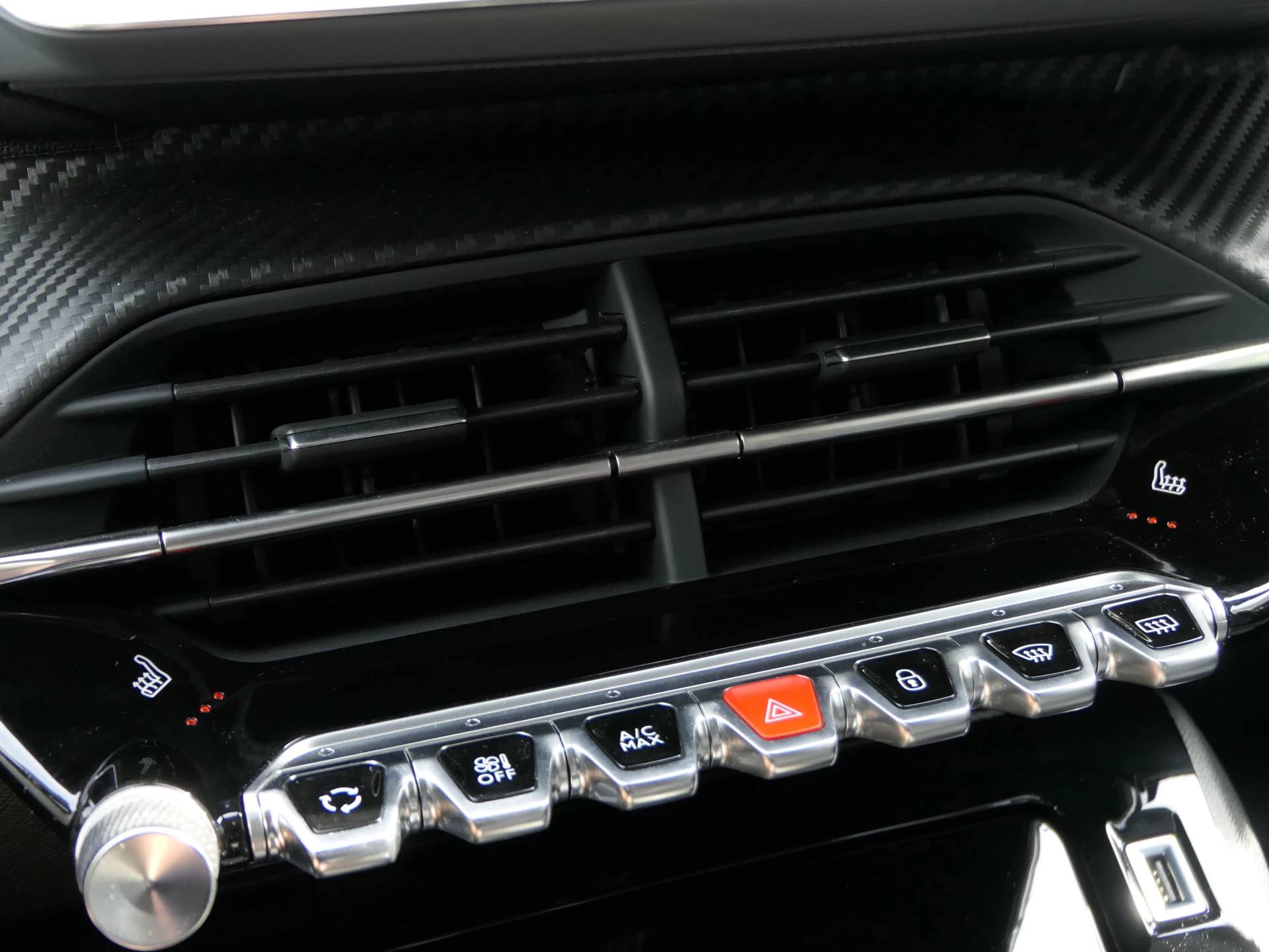 Hoofdafbeelding Peugeot e-208