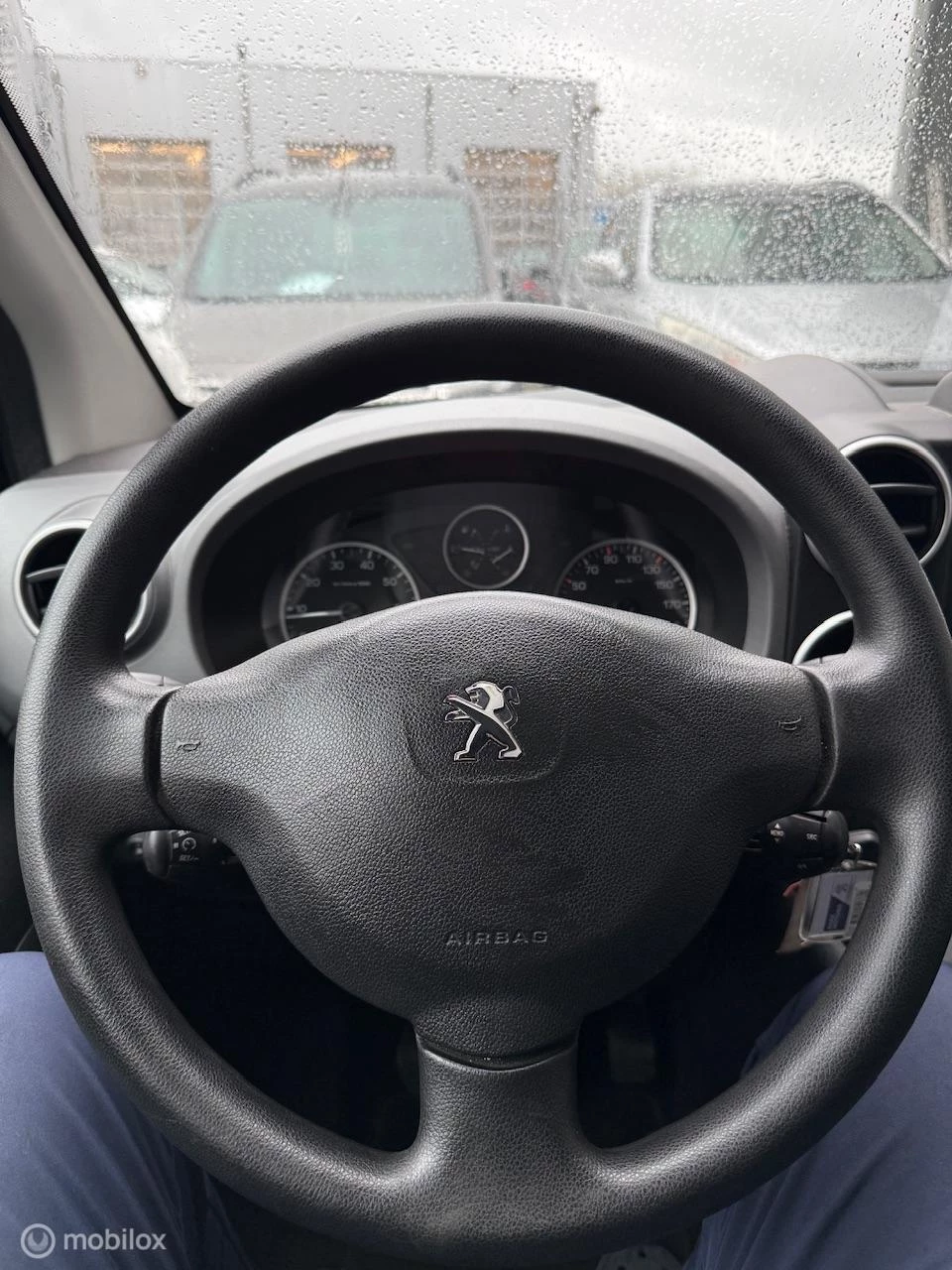 Hoofdafbeelding Peugeot Partner