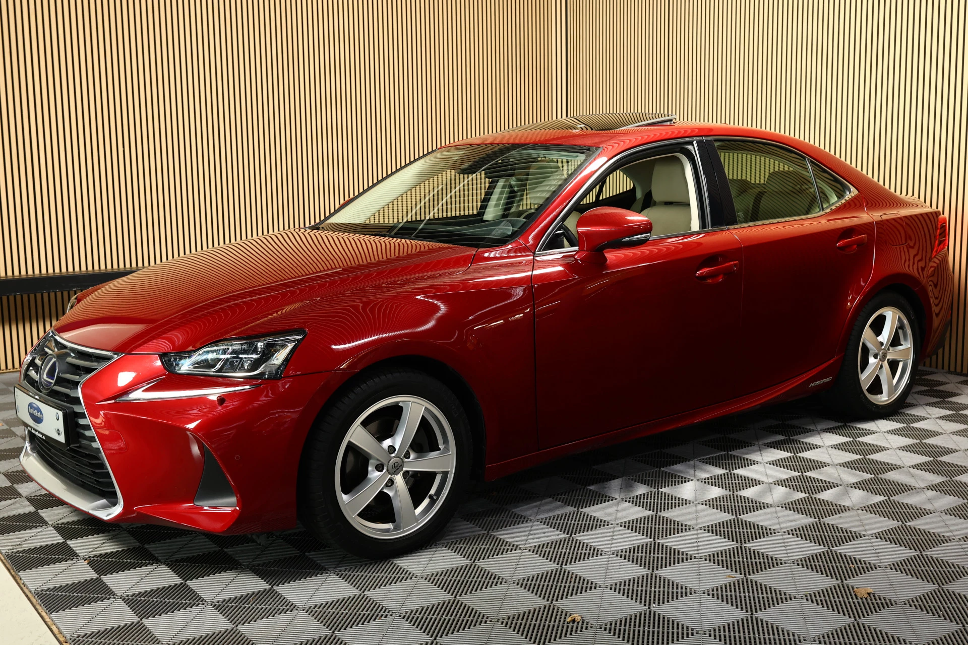 Hoofdafbeelding Lexus IS