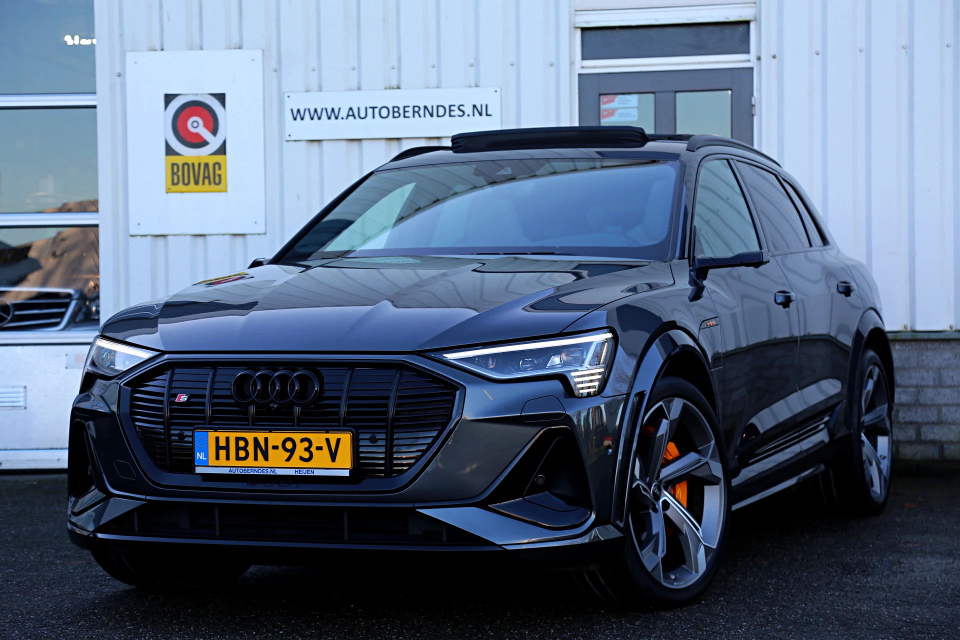 Hoofdafbeelding Audi e-tron