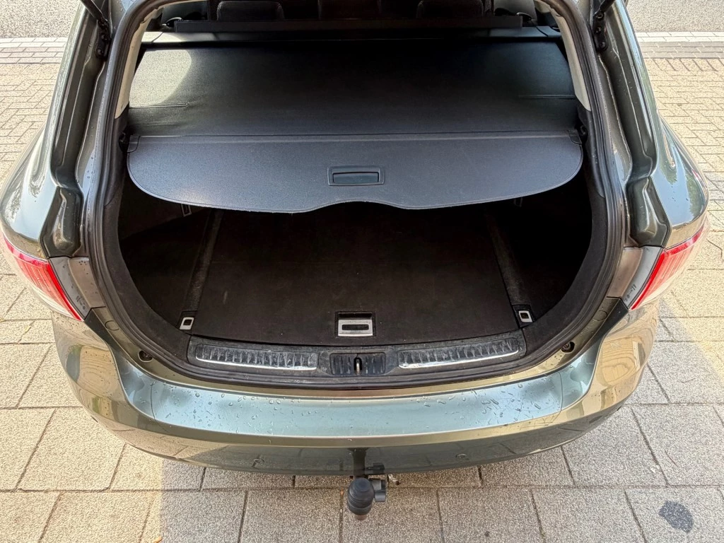 Hoofdafbeelding Toyota Avensis