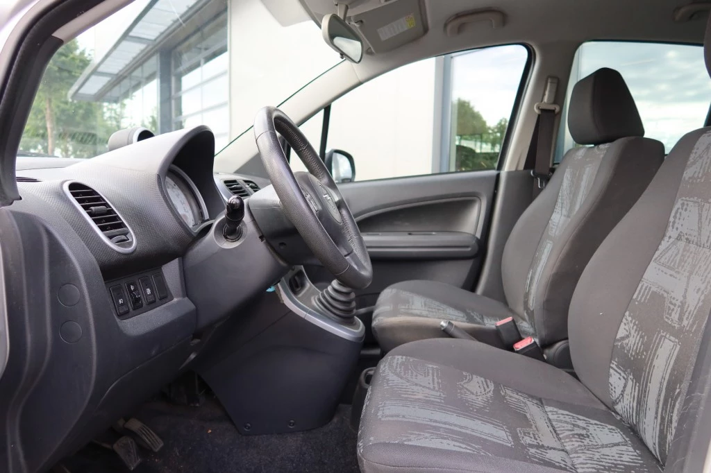 Hoofdafbeelding Opel Agila