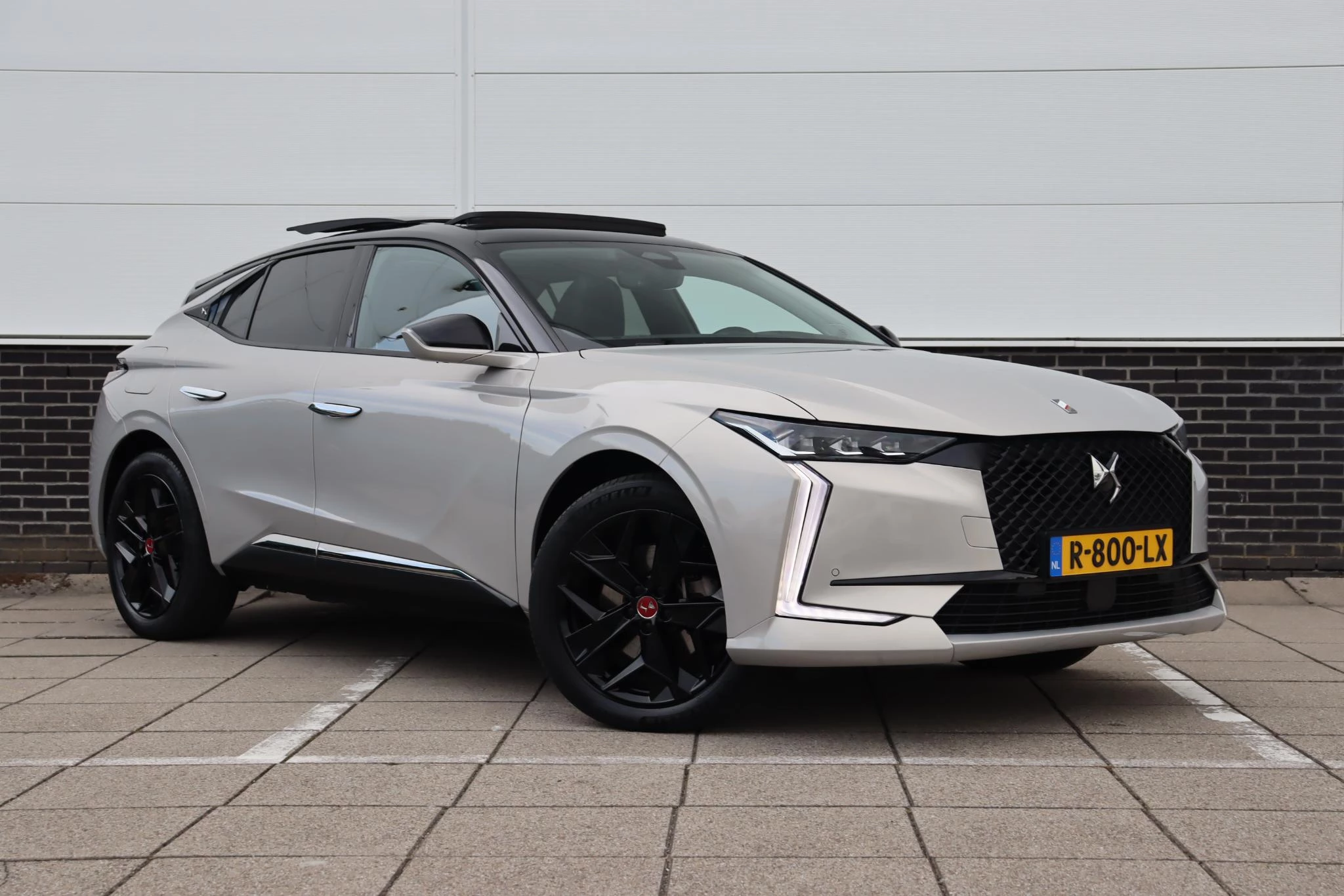 Hoofdafbeelding DS DS 4