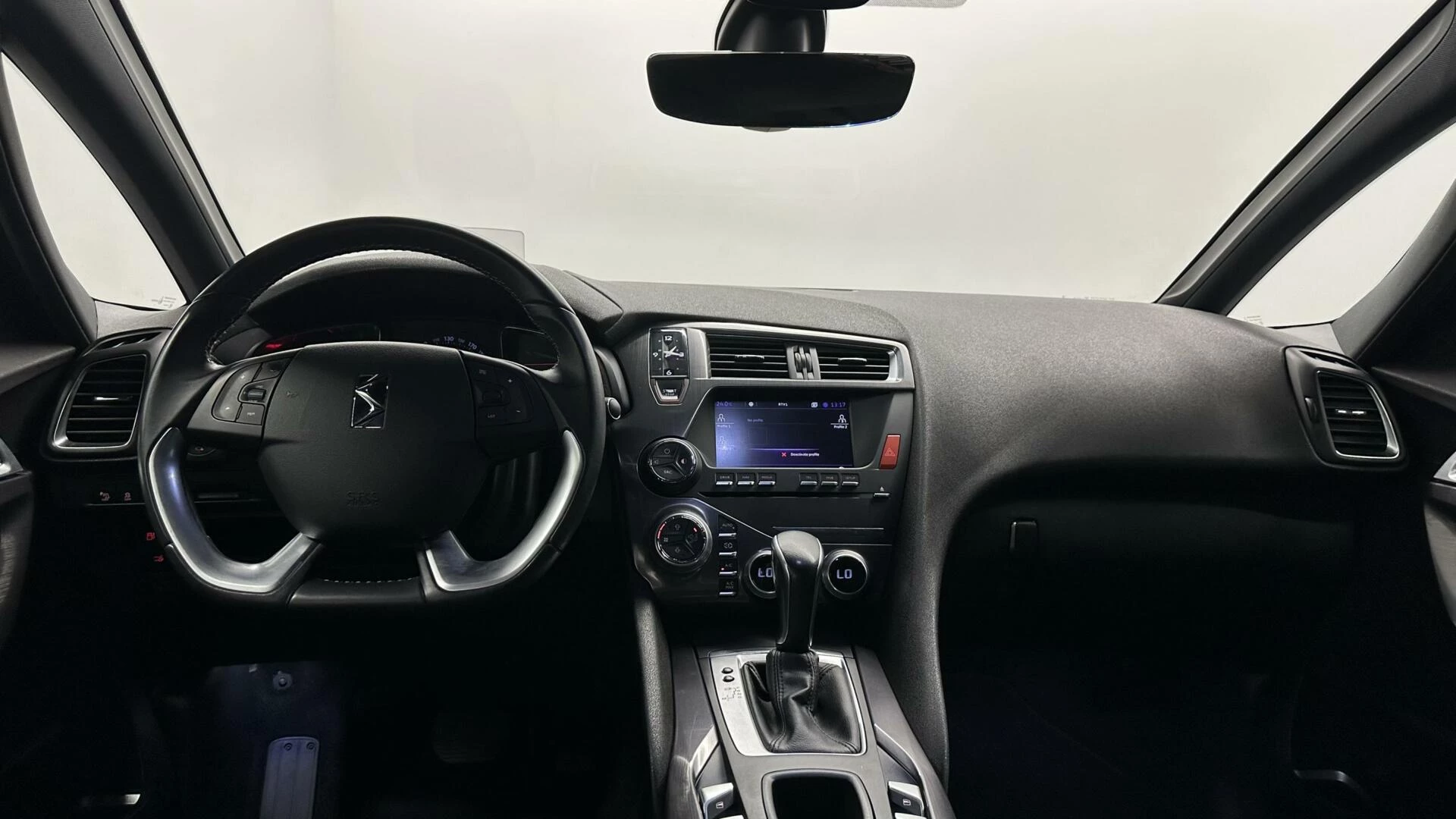 Hoofdafbeelding DS DS 5