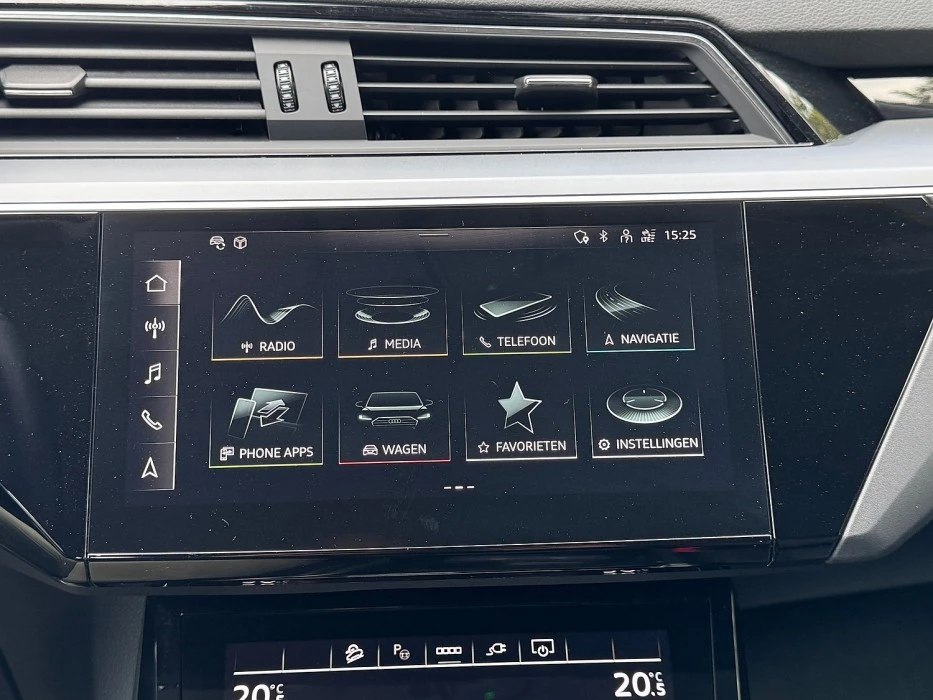 Hoofdafbeelding Audi e-tron
