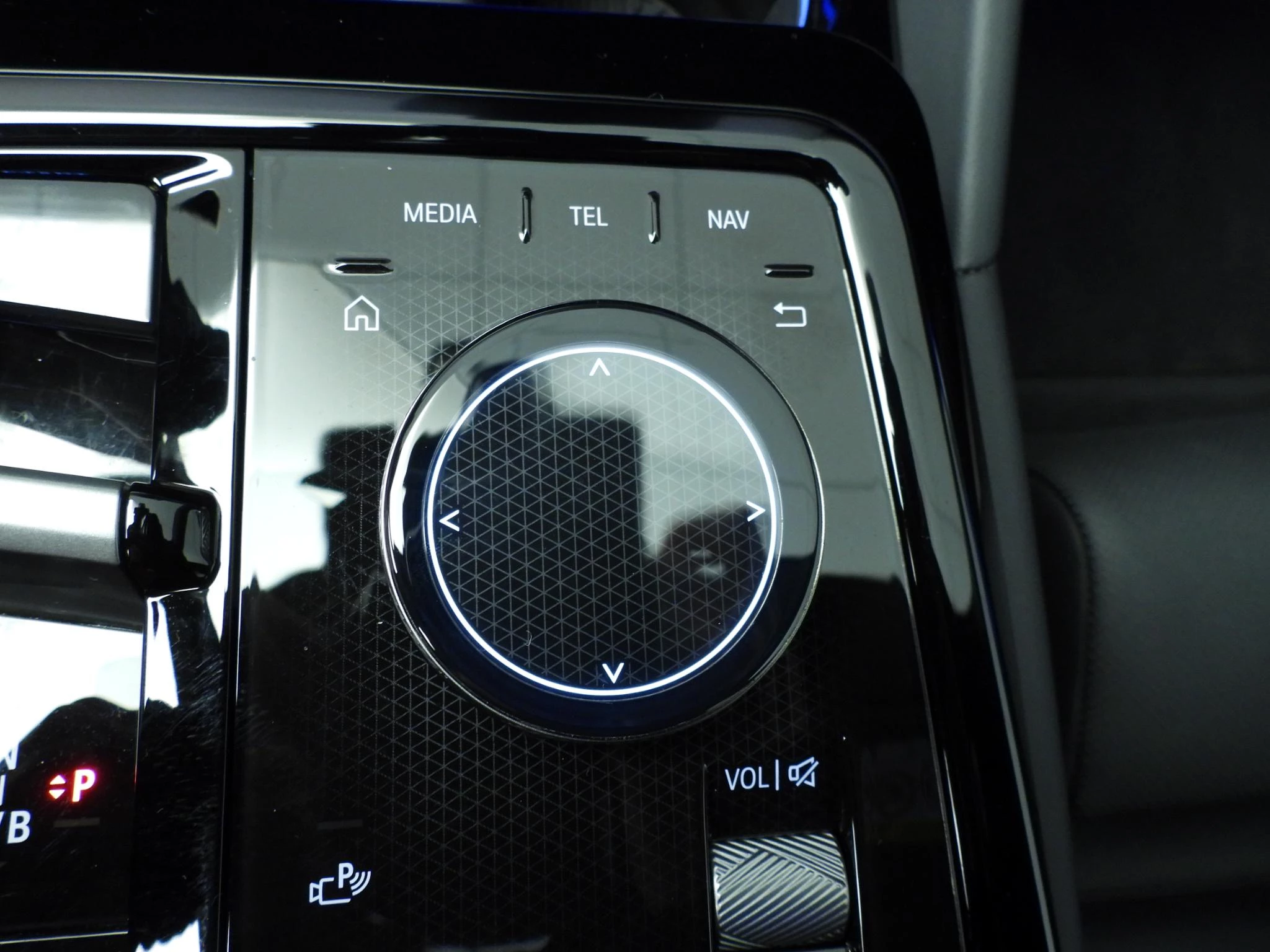 Hoofdafbeelding BMW i5