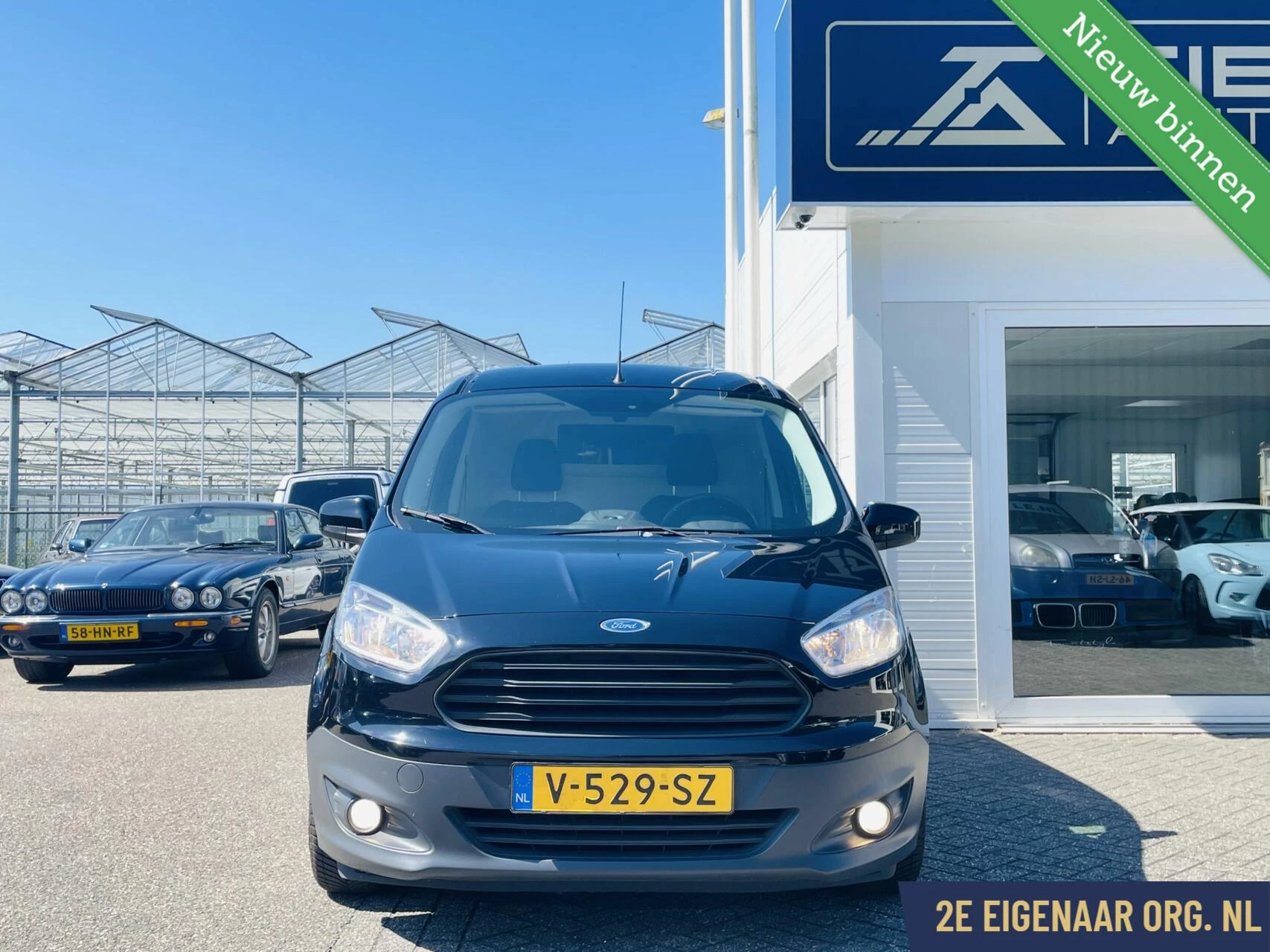 Hoofdafbeelding Ford Transit Courier