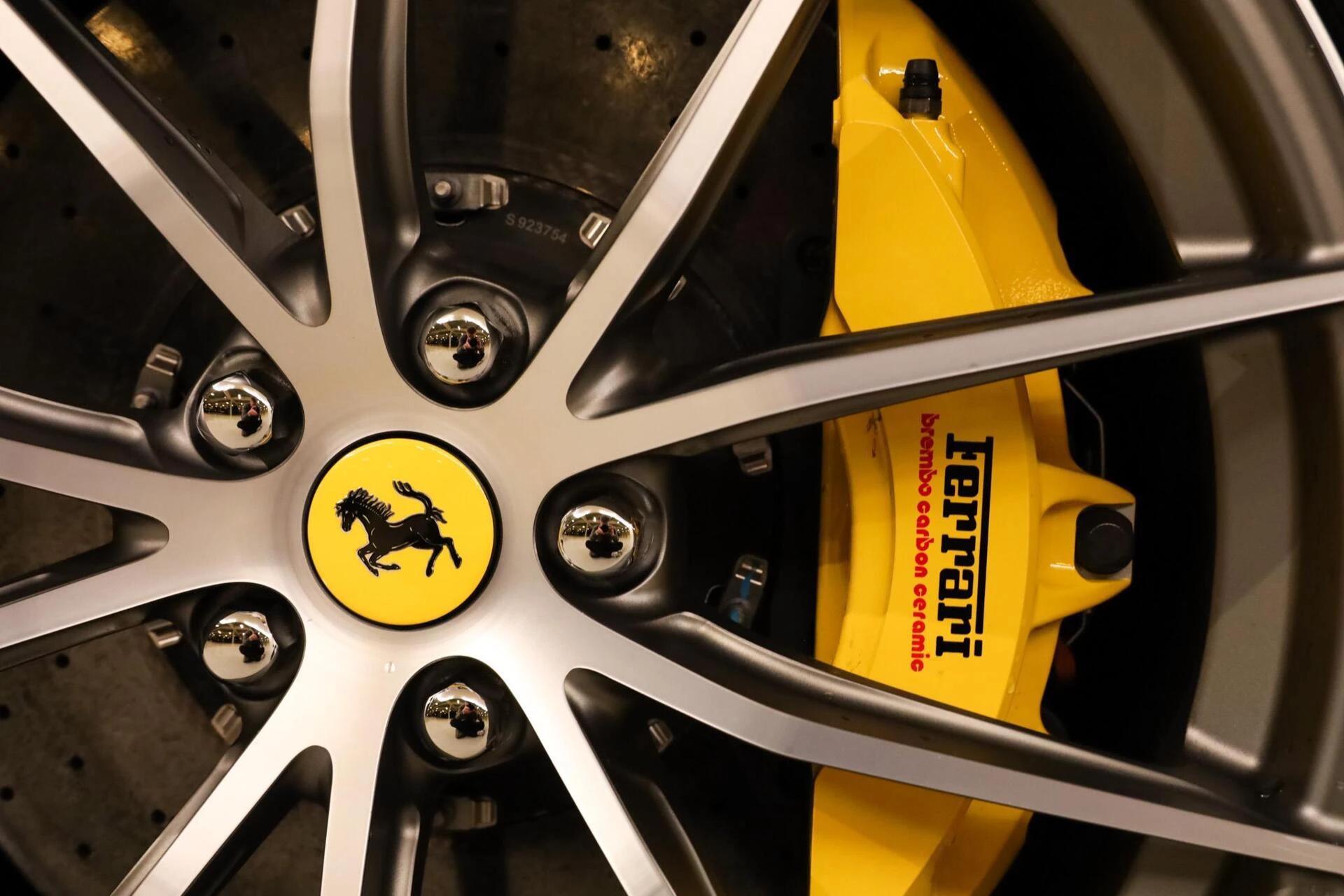 Hoofdafbeelding Ferrari F12