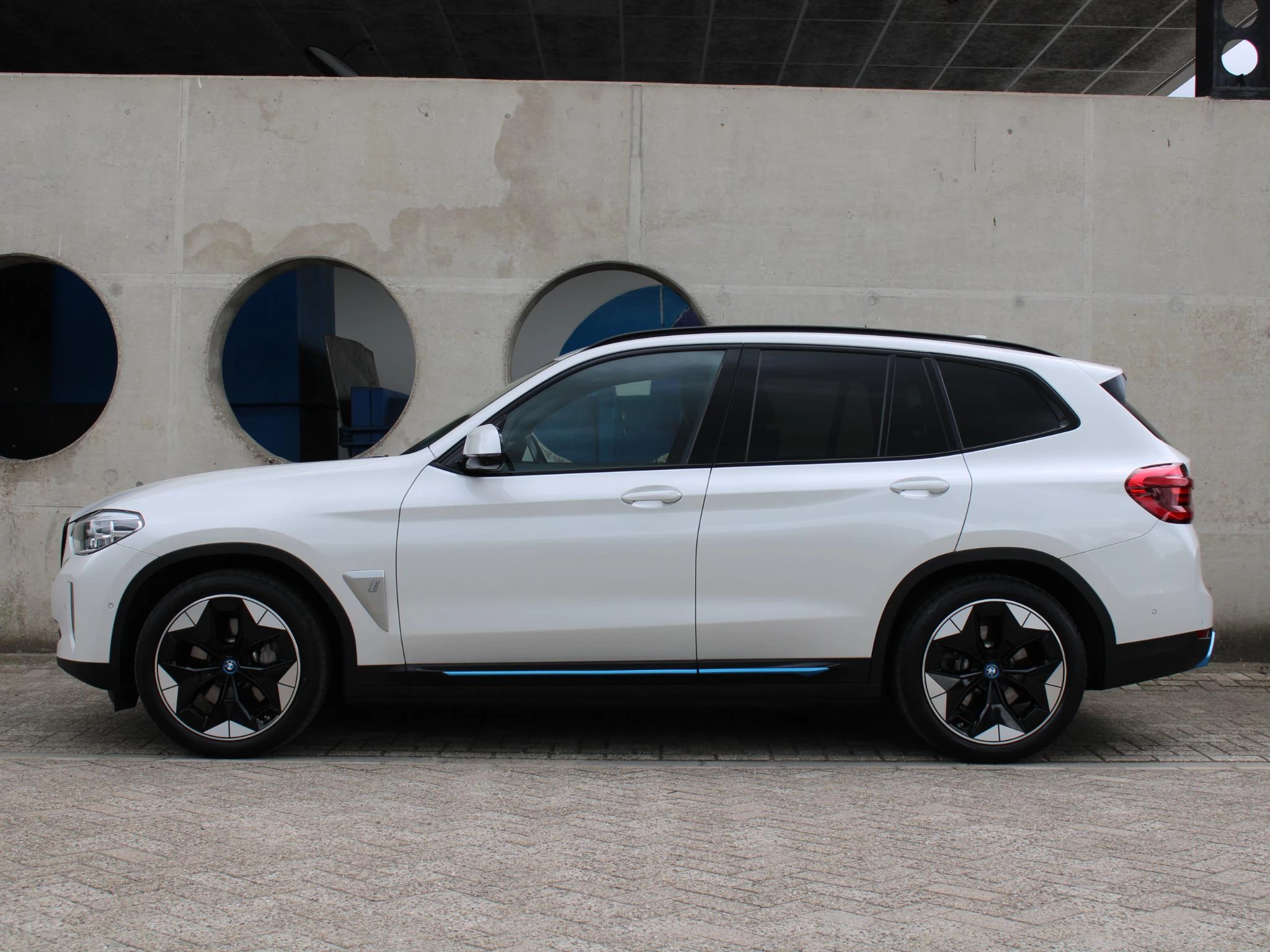 Hoofdafbeelding BMW iX3