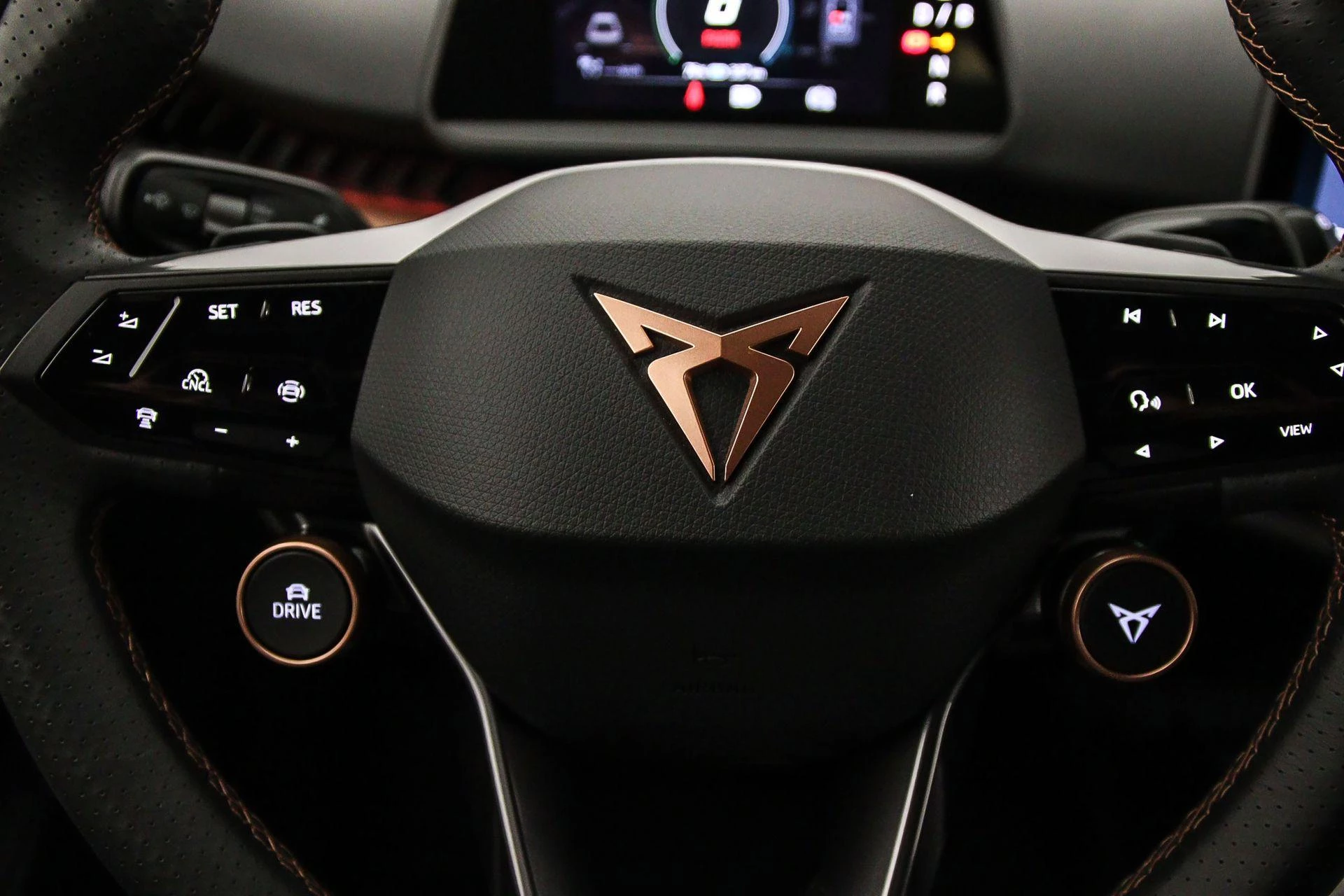 Hoofdafbeelding CUPRA Tavascan