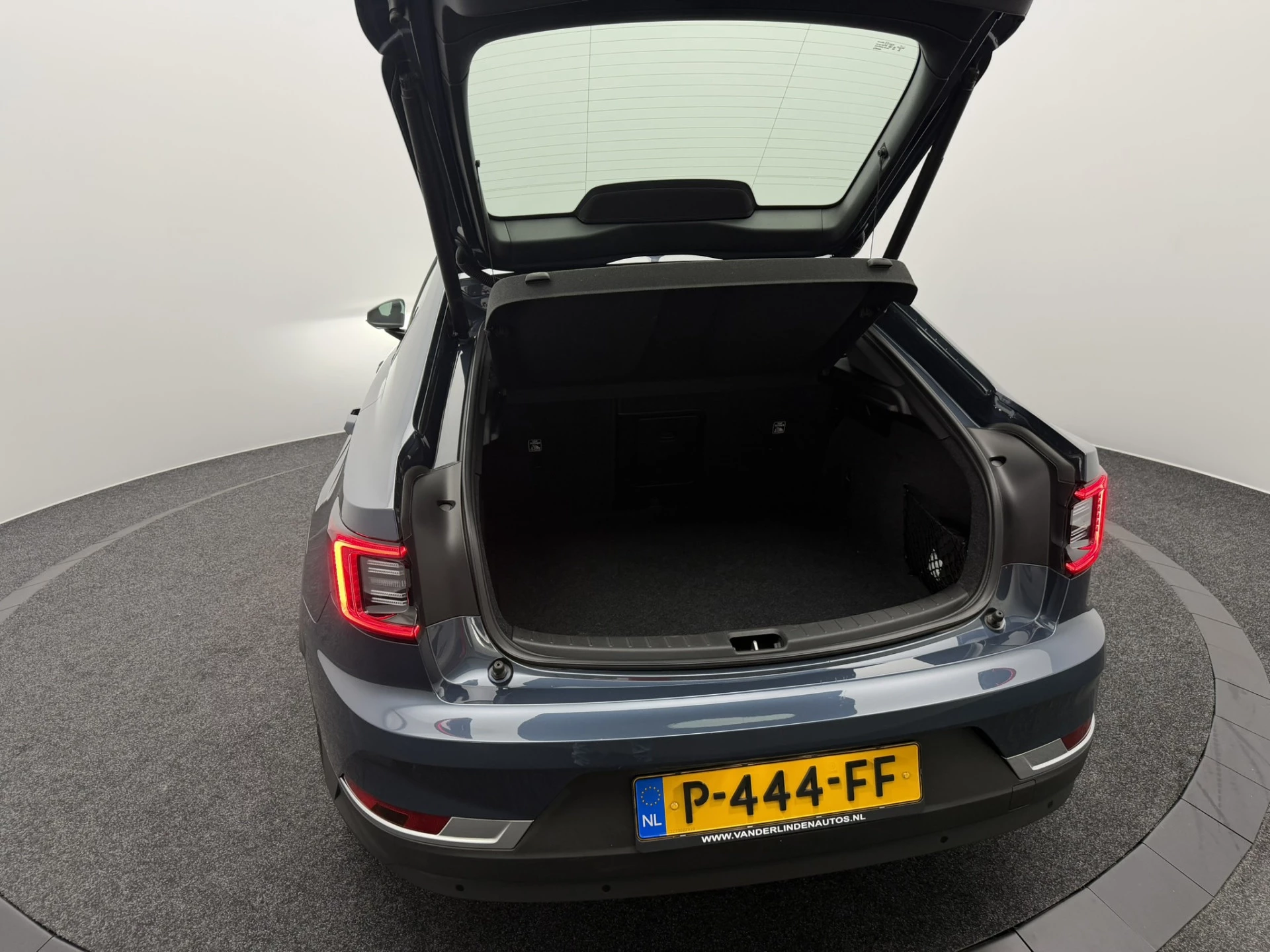 Hoofdafbeelding Polestar 2