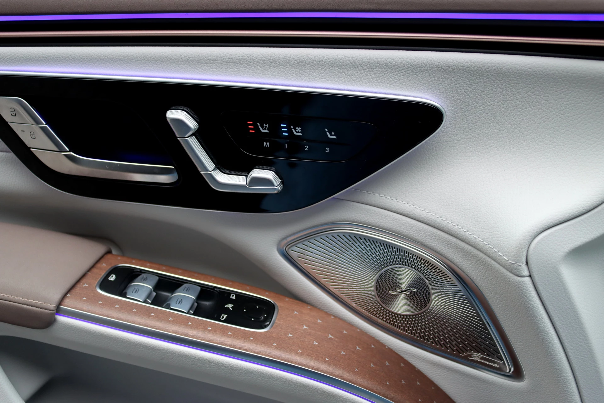 Hoofdafbeelding Mercedes-Benz EQS