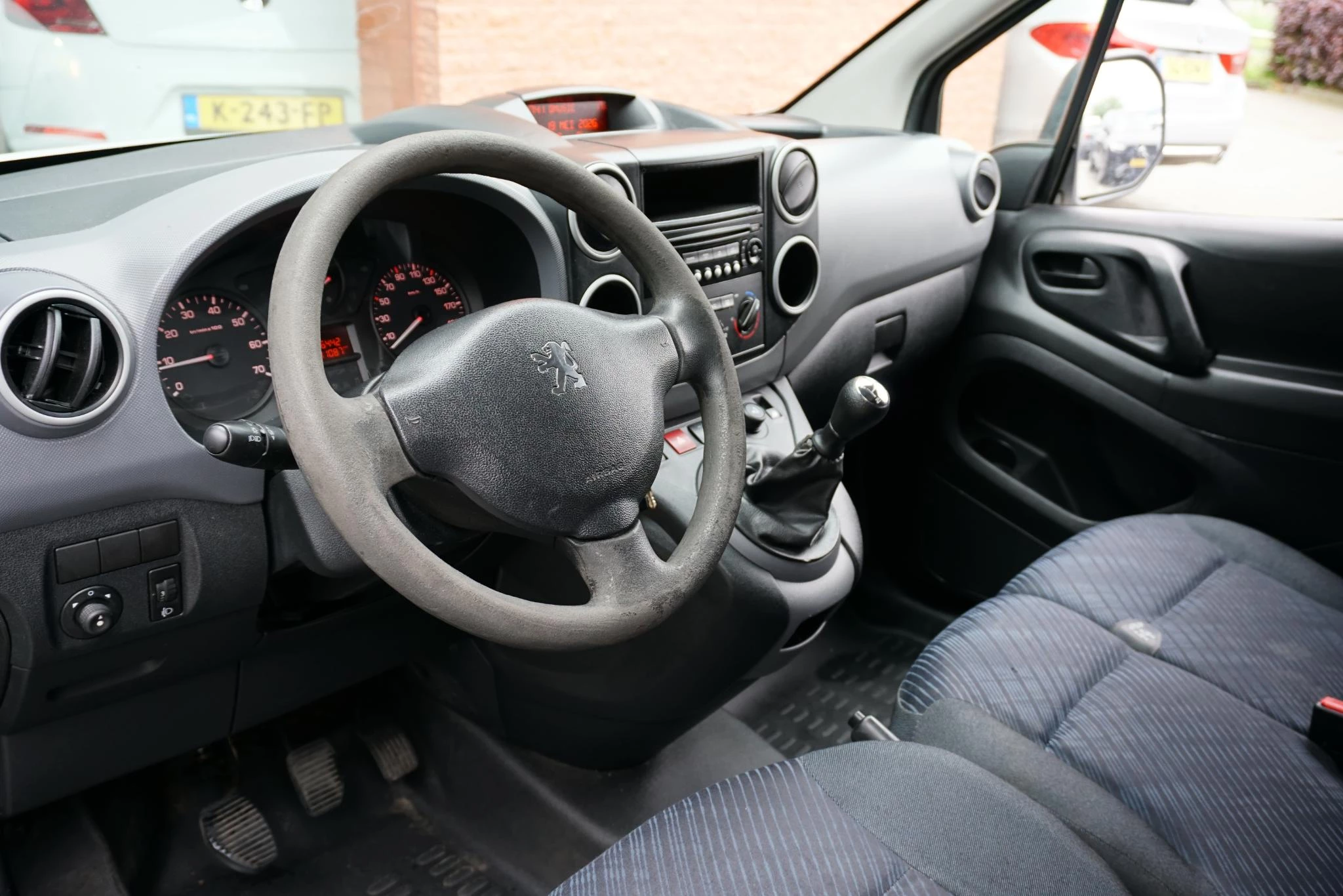Hoofdafbeelding Peugeot Partner