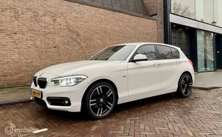 Hoofdafbeelding BMW 1 Serie BMW 1-serie 116i Sport Line M stuur navi prof 18inch