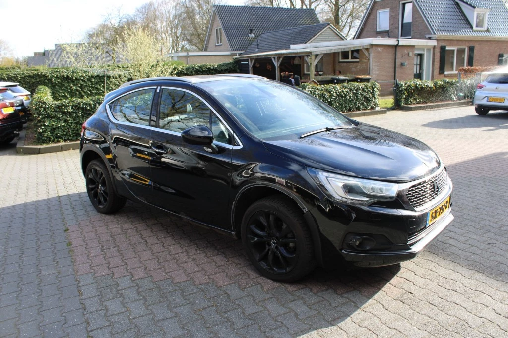 Hoofdafbeelding DS DS 4