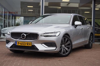 Volvo V60 2.0 T6 Recharge AWD Essential Bright | Automaat | Airco | 2022 | Vol opties | Dealerauto | Inruil mogelijk