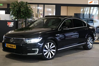 Volkswagen Passat 1.4 TSI GTE DSG Pano Virtual Trek Navi Led Cam Leder