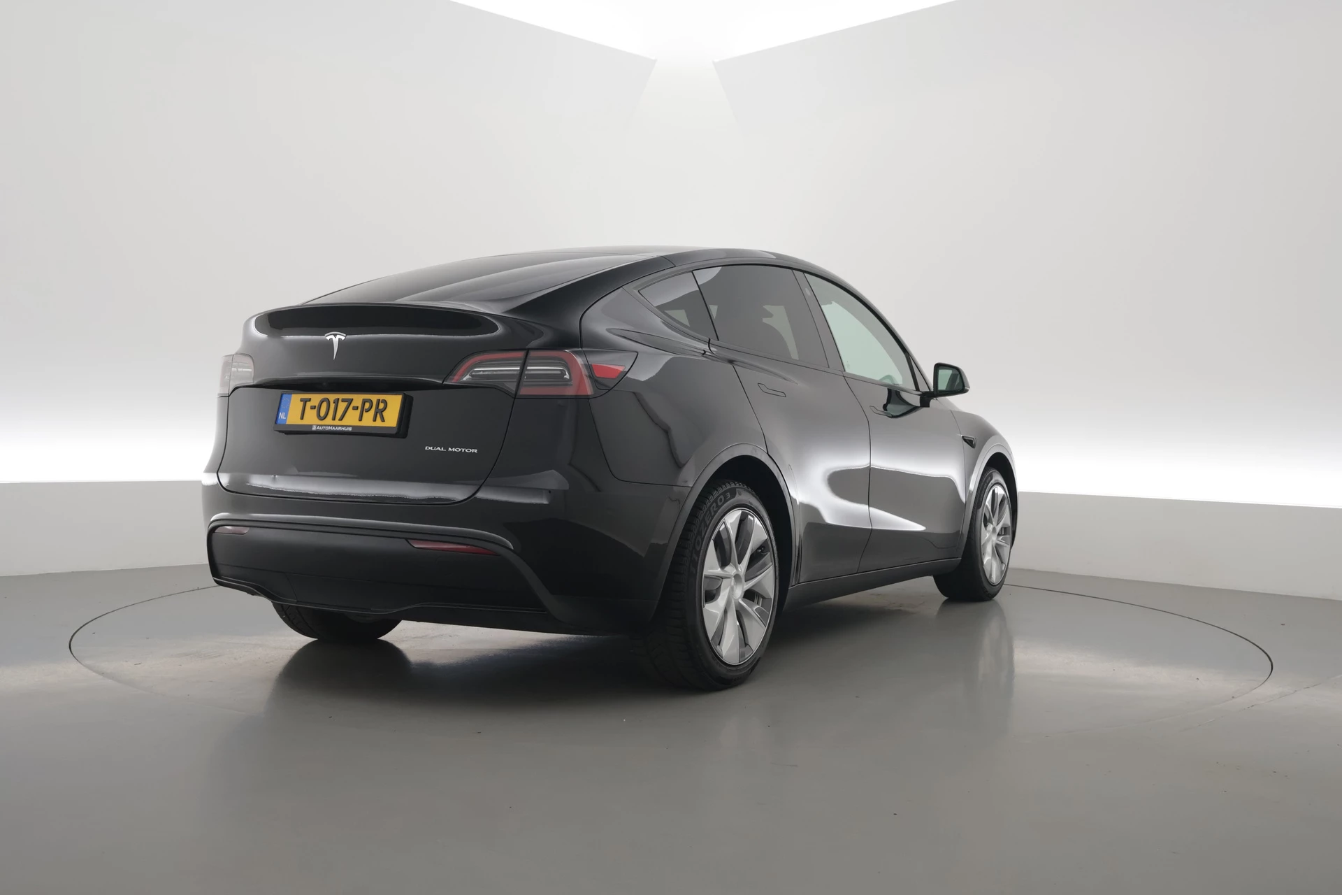 Hoofdafbeelding Tesla Model Y