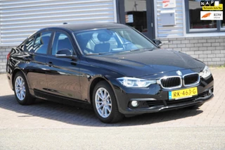 BMW 3-serie 318i FACELIFT MODEL