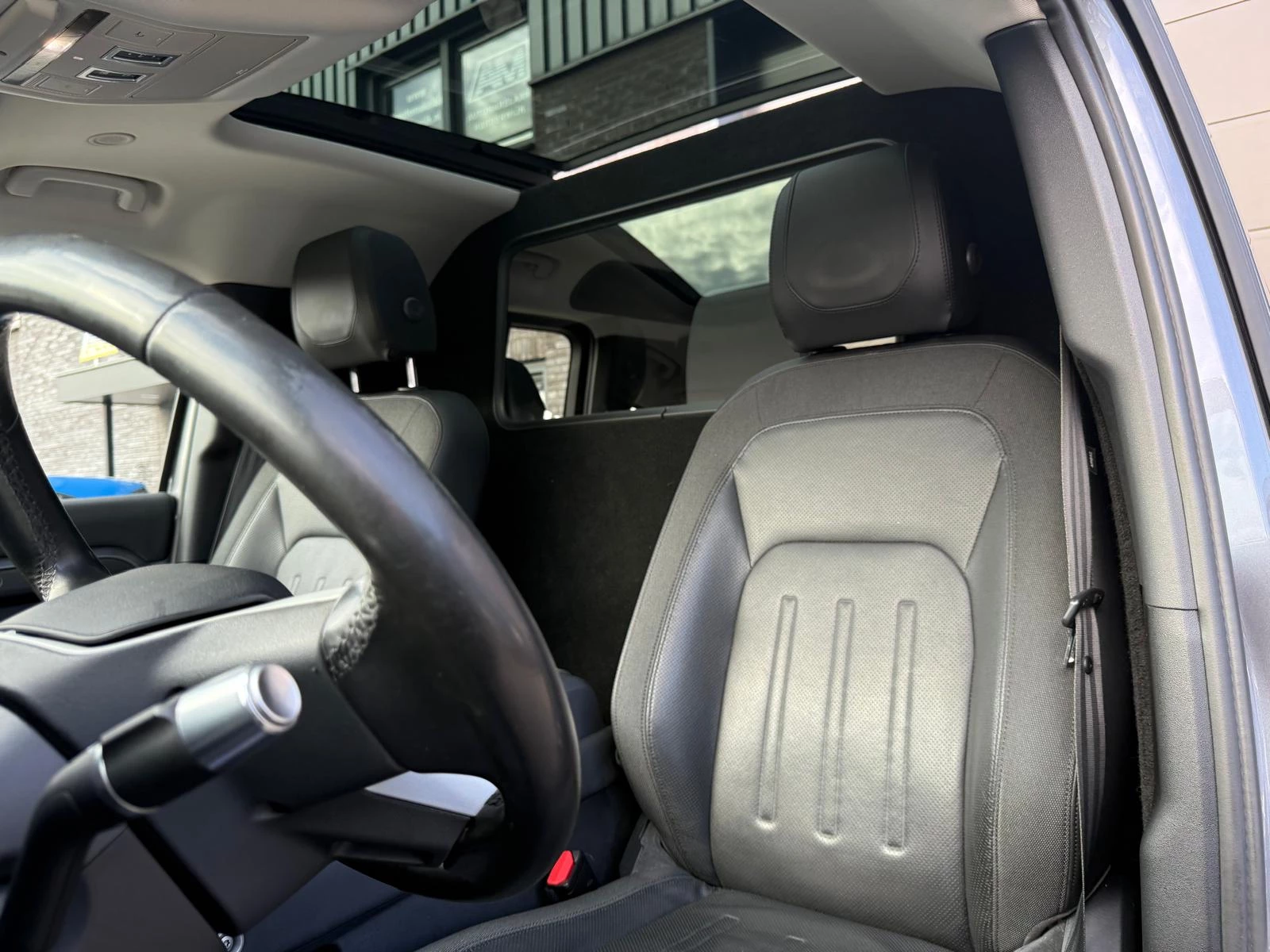 Hoofdafbeelding Land Rover Defender