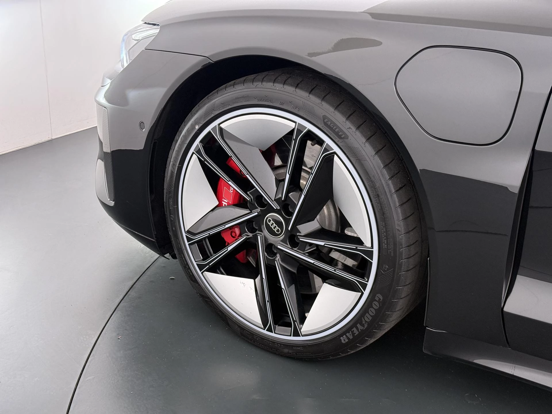 Hoofdafbeelding Audi e-tron GT