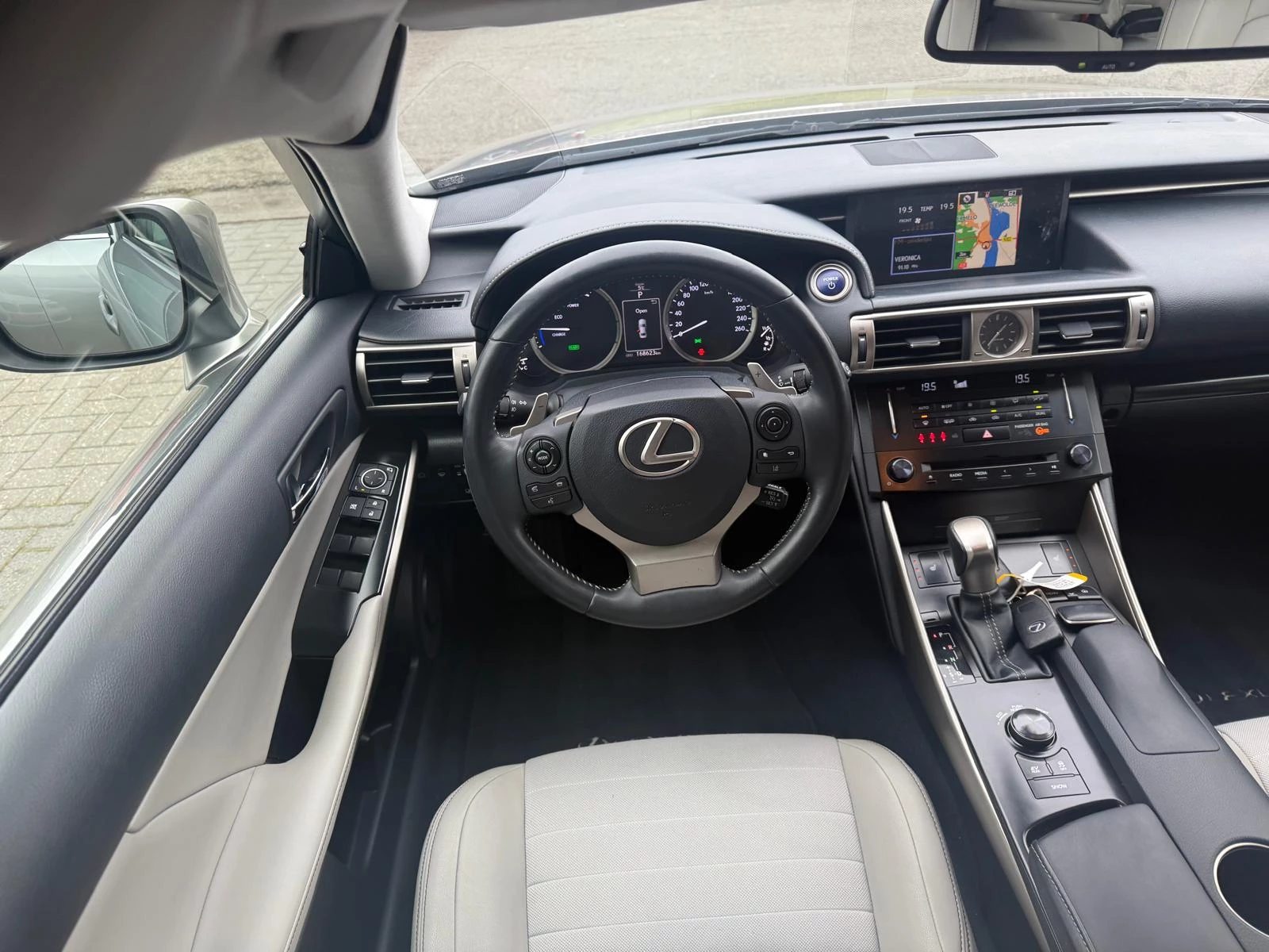 Hoofdafbeelding Lexus IS