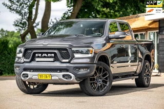 Dodge Ram 1500 5.7 V8 4x4 Crew Cab Longhorn Rebel Panoramadak I Trekhaak I Leder I LPG I Luchtvering I 1e Eigenaar I NL Auto I NAP
