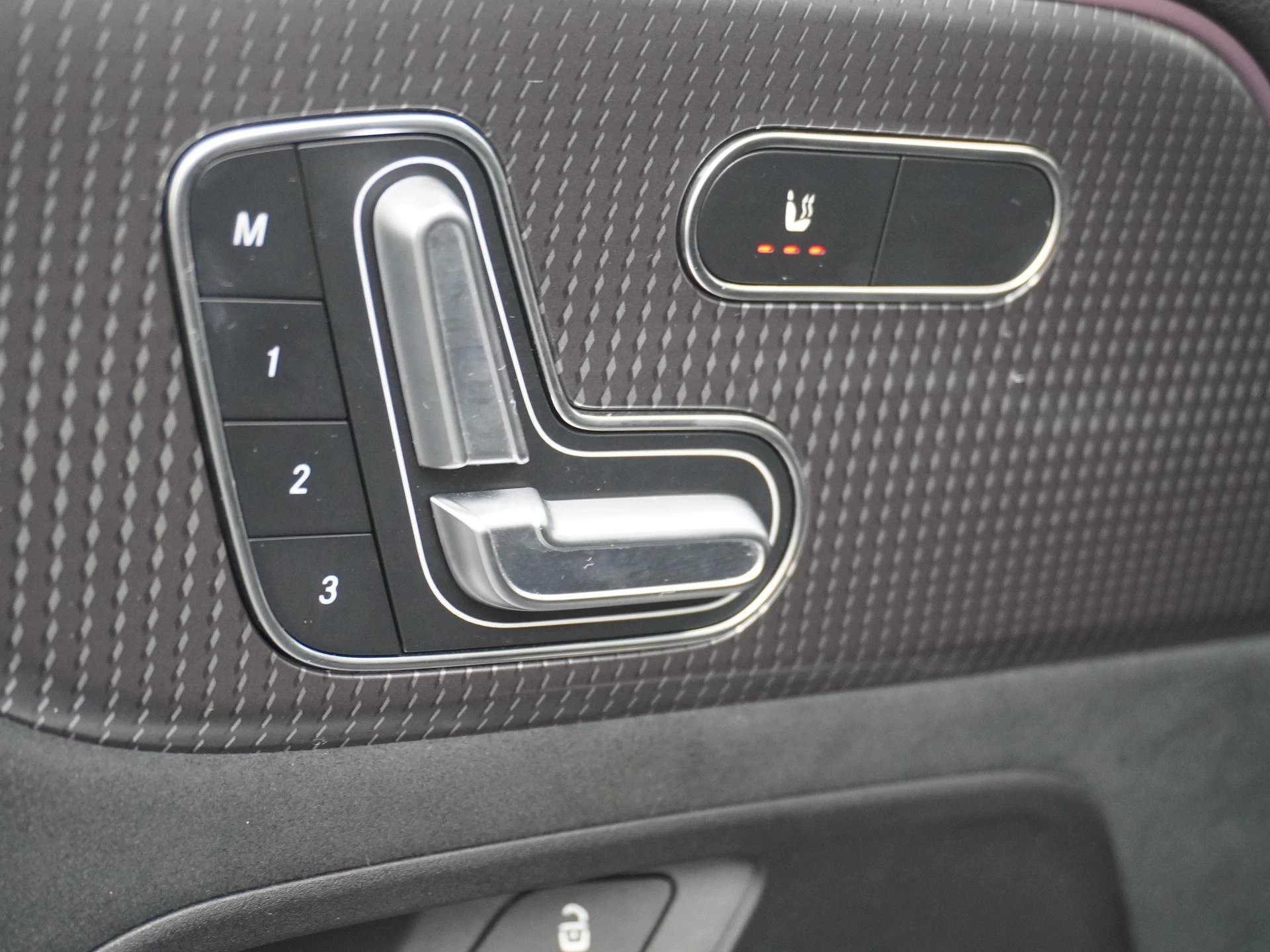 Hoofdafbeelding Mercedes-Benz EQB