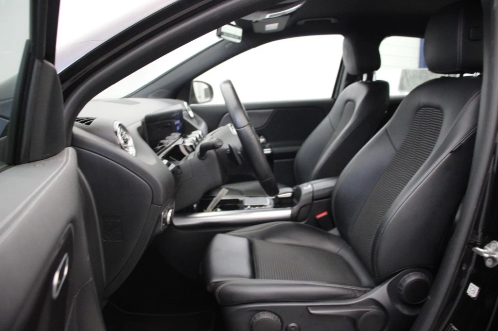 Hoofdafbeelding Mercedes-Benz EQA