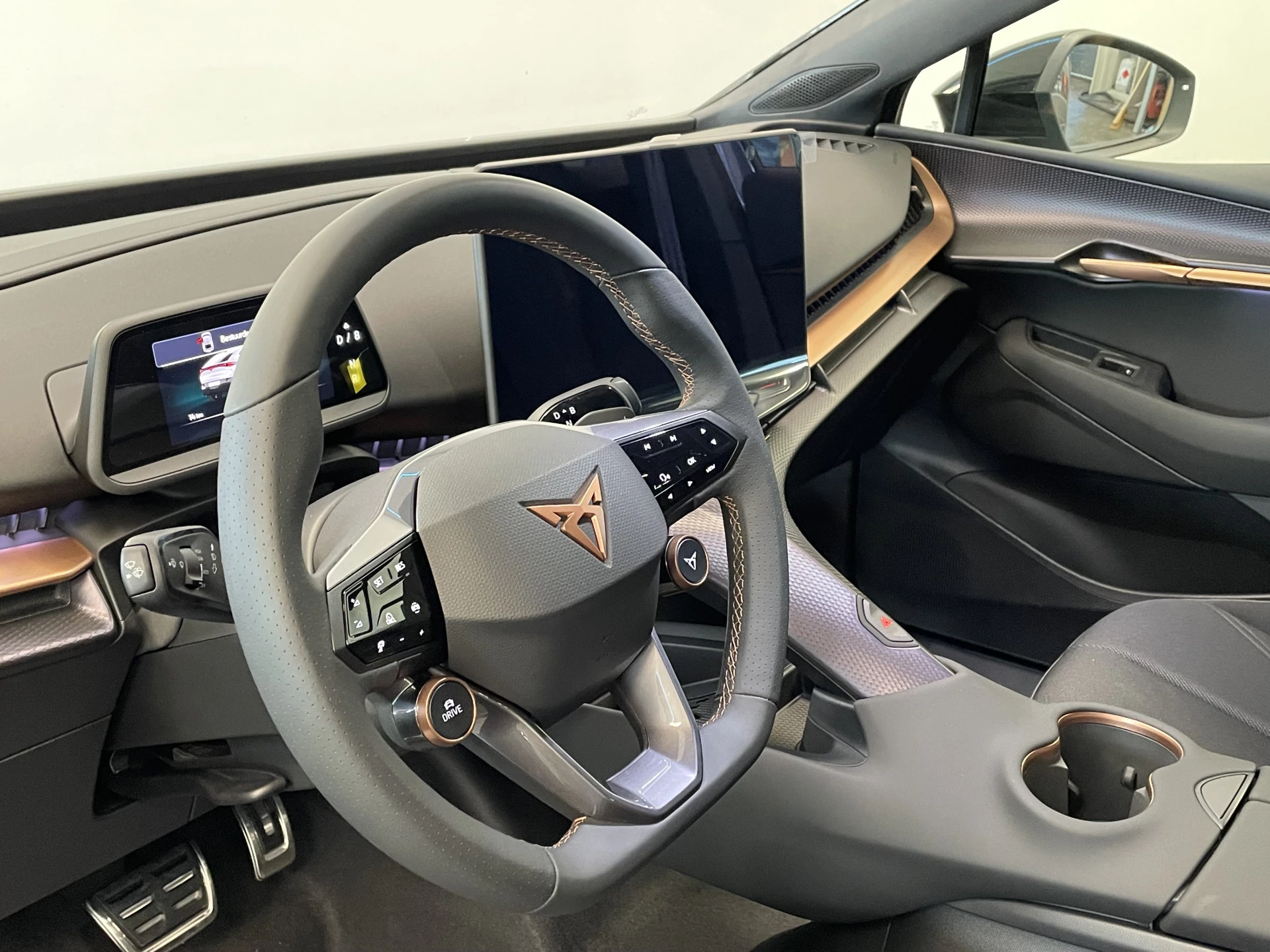 Hoofdafbeelding CUPRA Tavascan