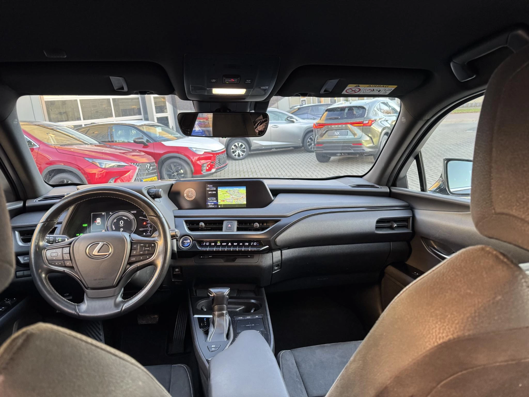 Hoofdafbeelding Lexus UX